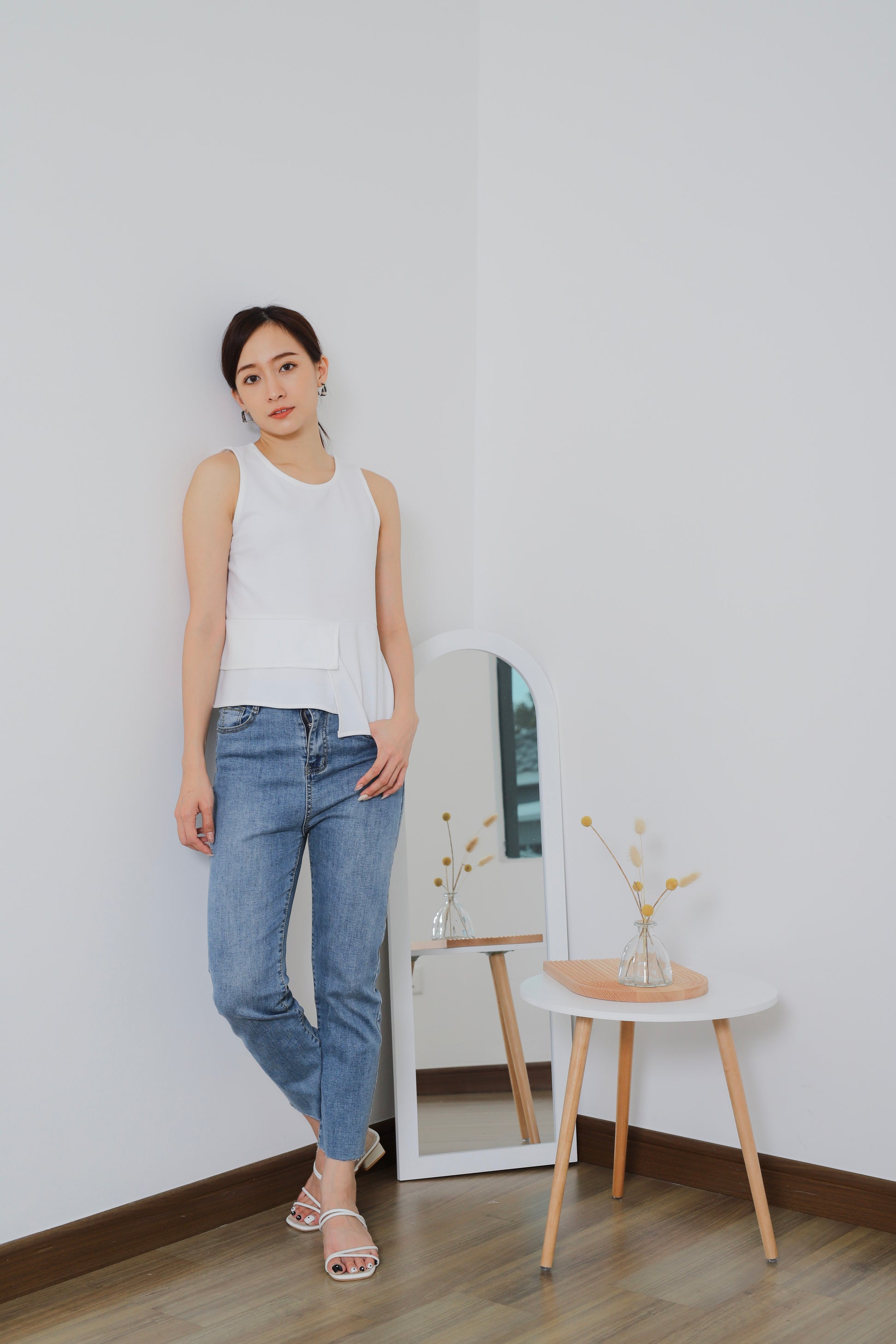 Mallory Asymmetric Hem Top - White