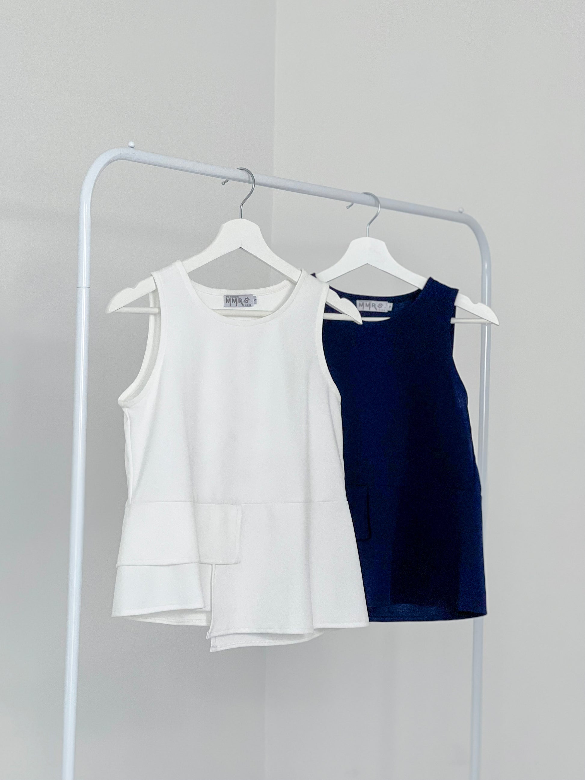 Mallory Asymmetric Hem Top - Navy