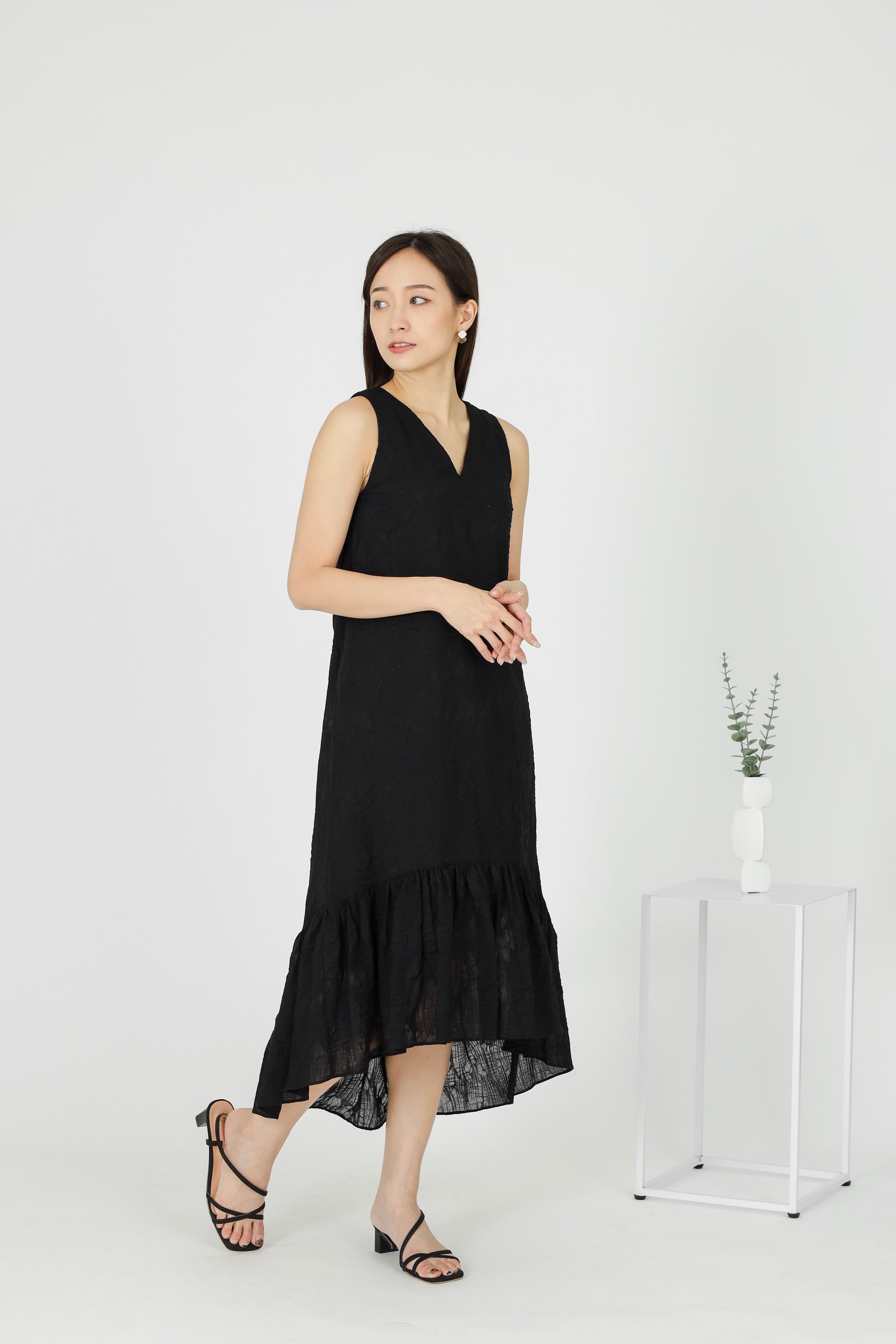 Moriah Ruffles Shift Dress - Black