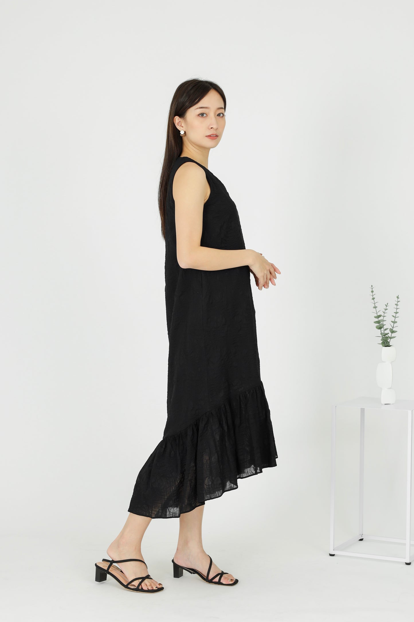 Moriah Ruffles Shift Dress - Black