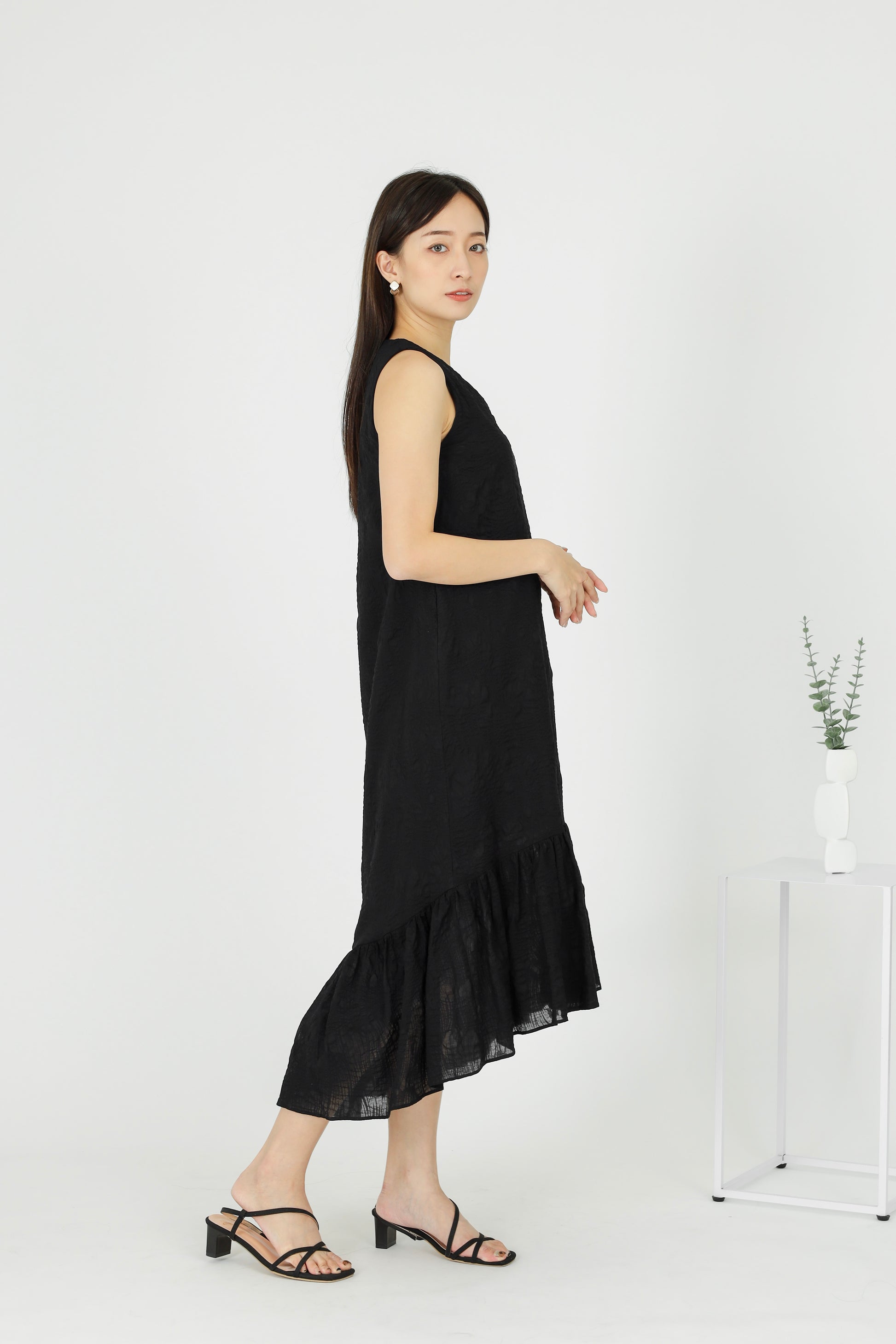 Moriah Ruffles Shift Dress - Black