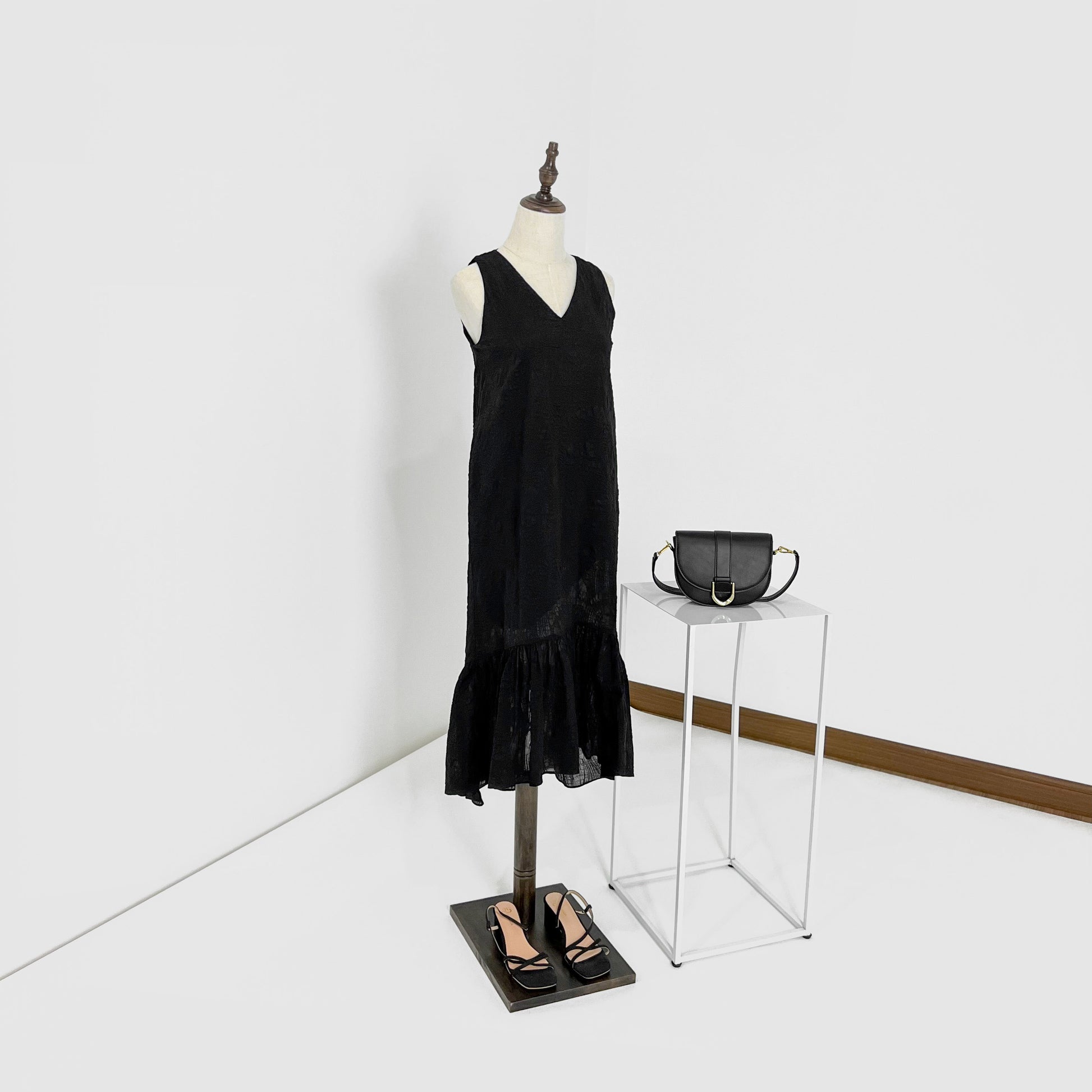 Moriah Ruffles Shift Dress - Black