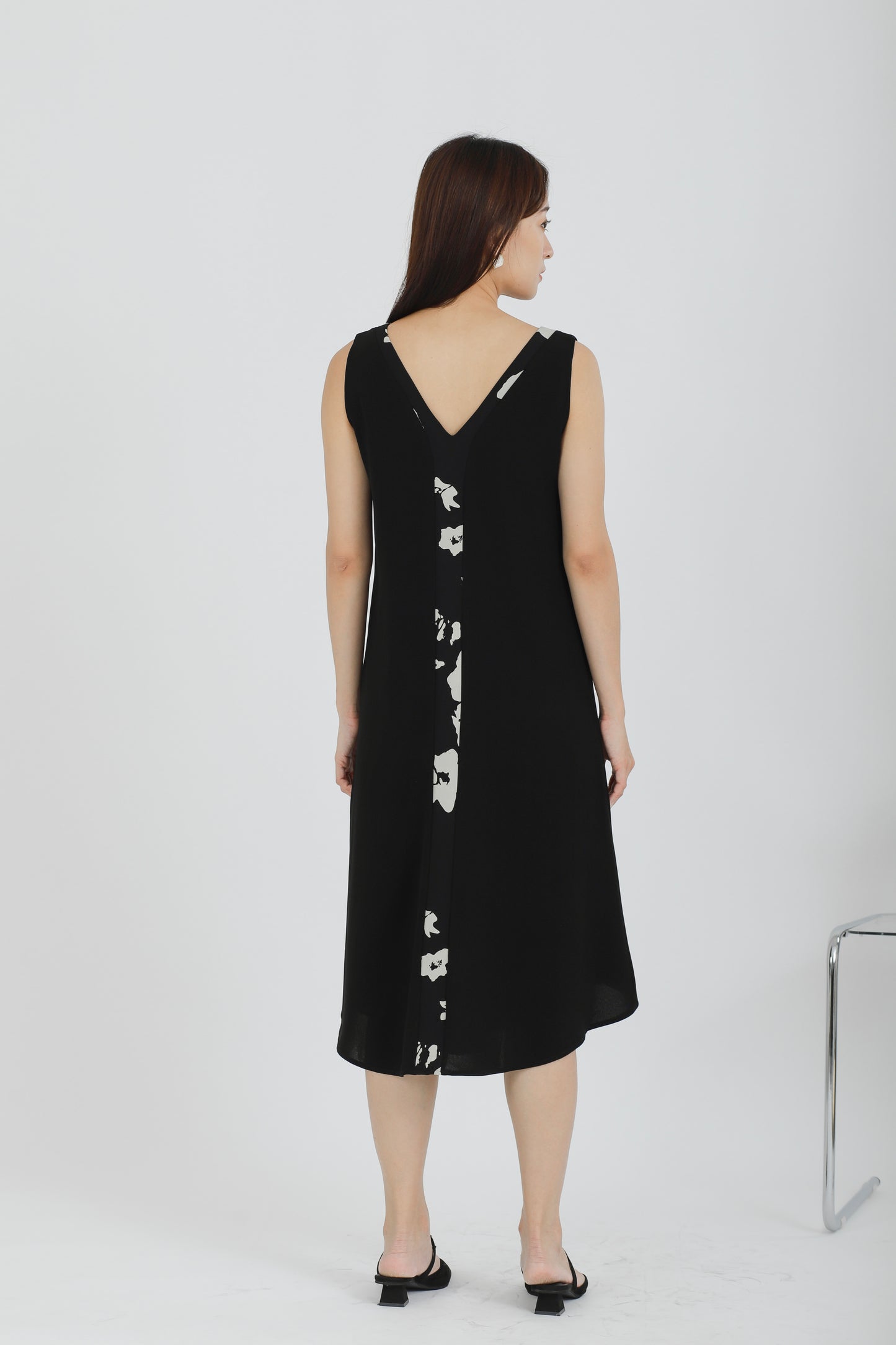 Rei Printed Shift Dress - Black