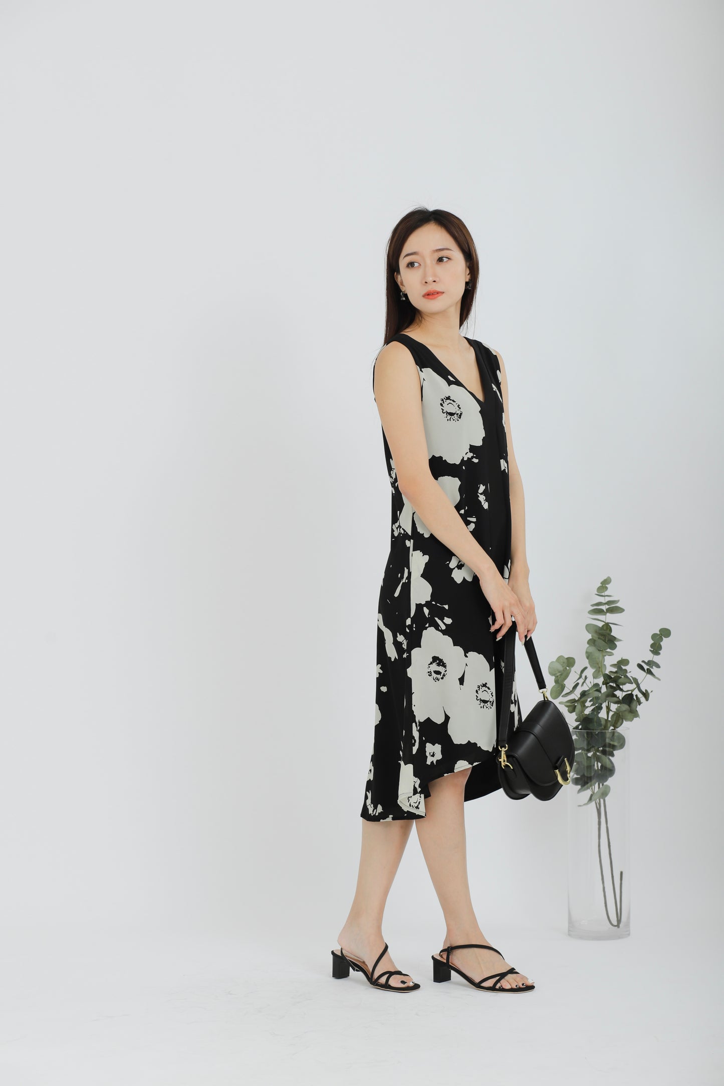 Rei Printed Shift Dress - Black Floral