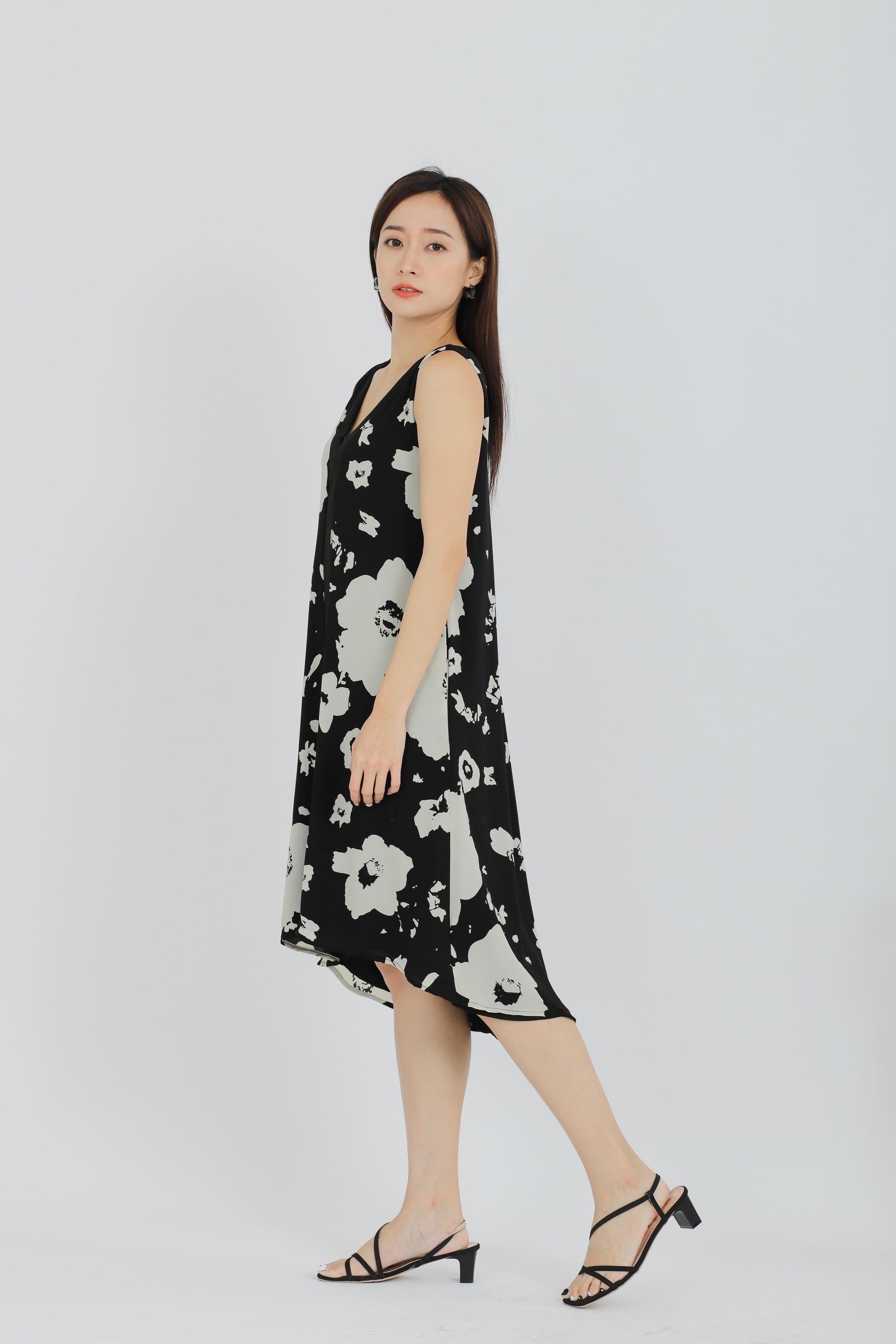 Rei Printed Shift Dress - Black Floral