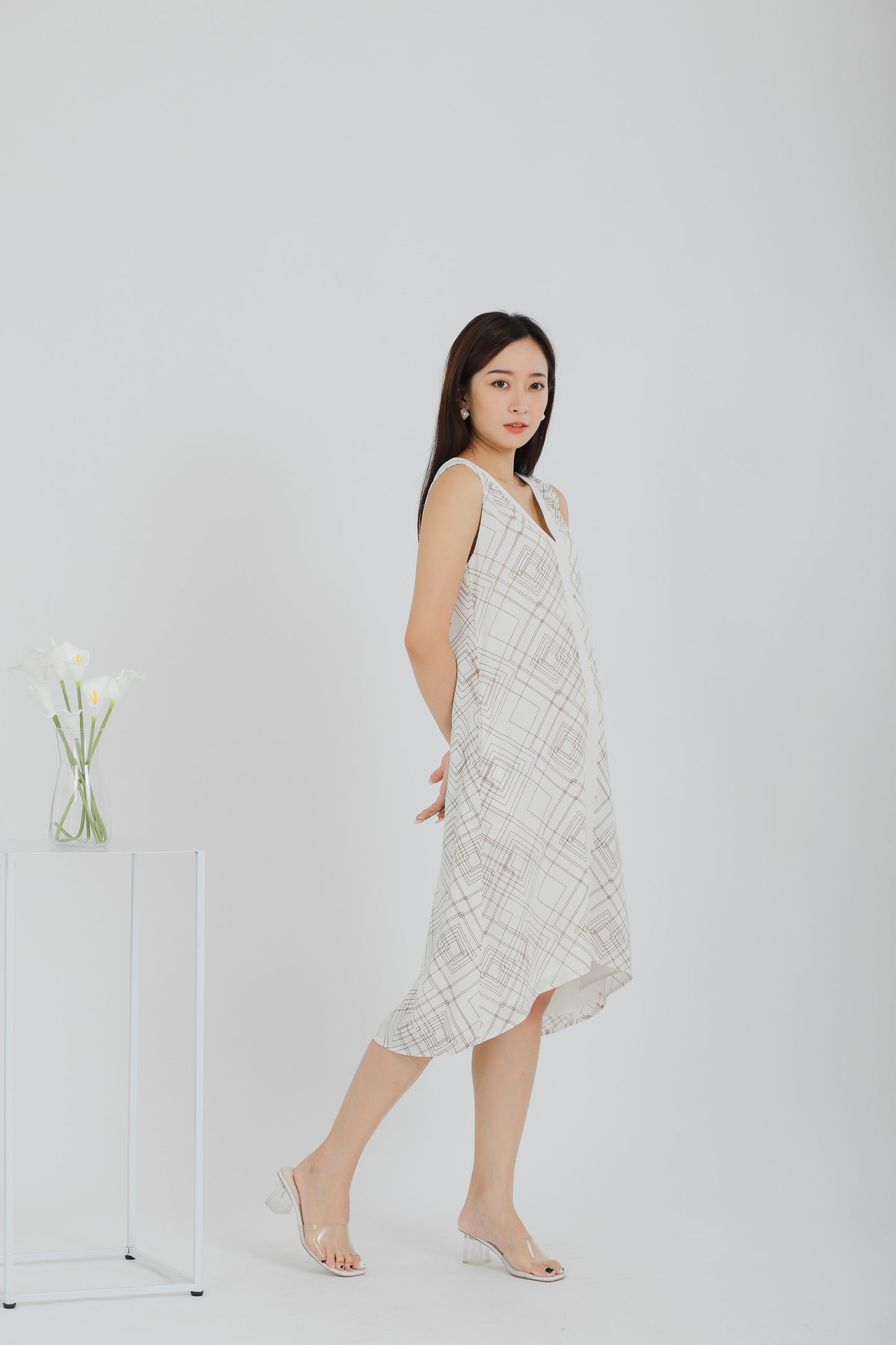 Rei Printed Shift Dress - White