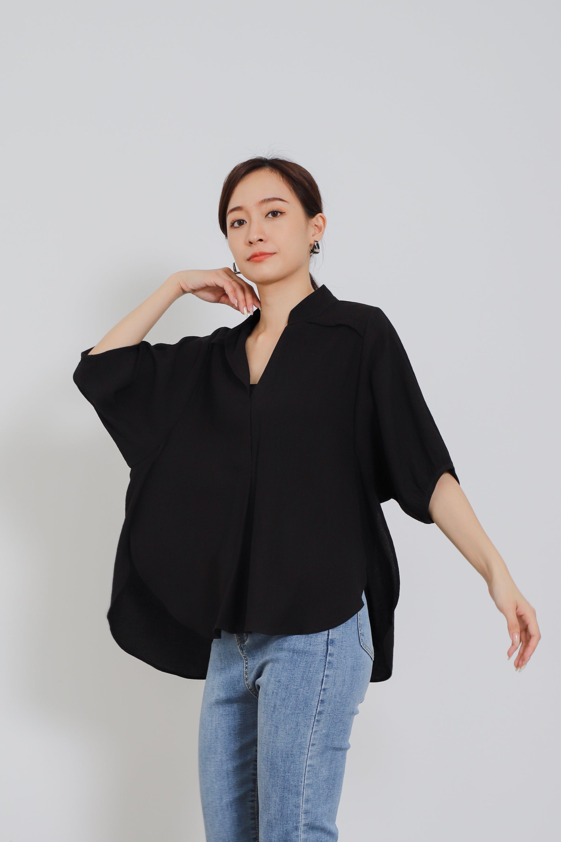 Romi Oversize Side Slit Flared Top - Black
