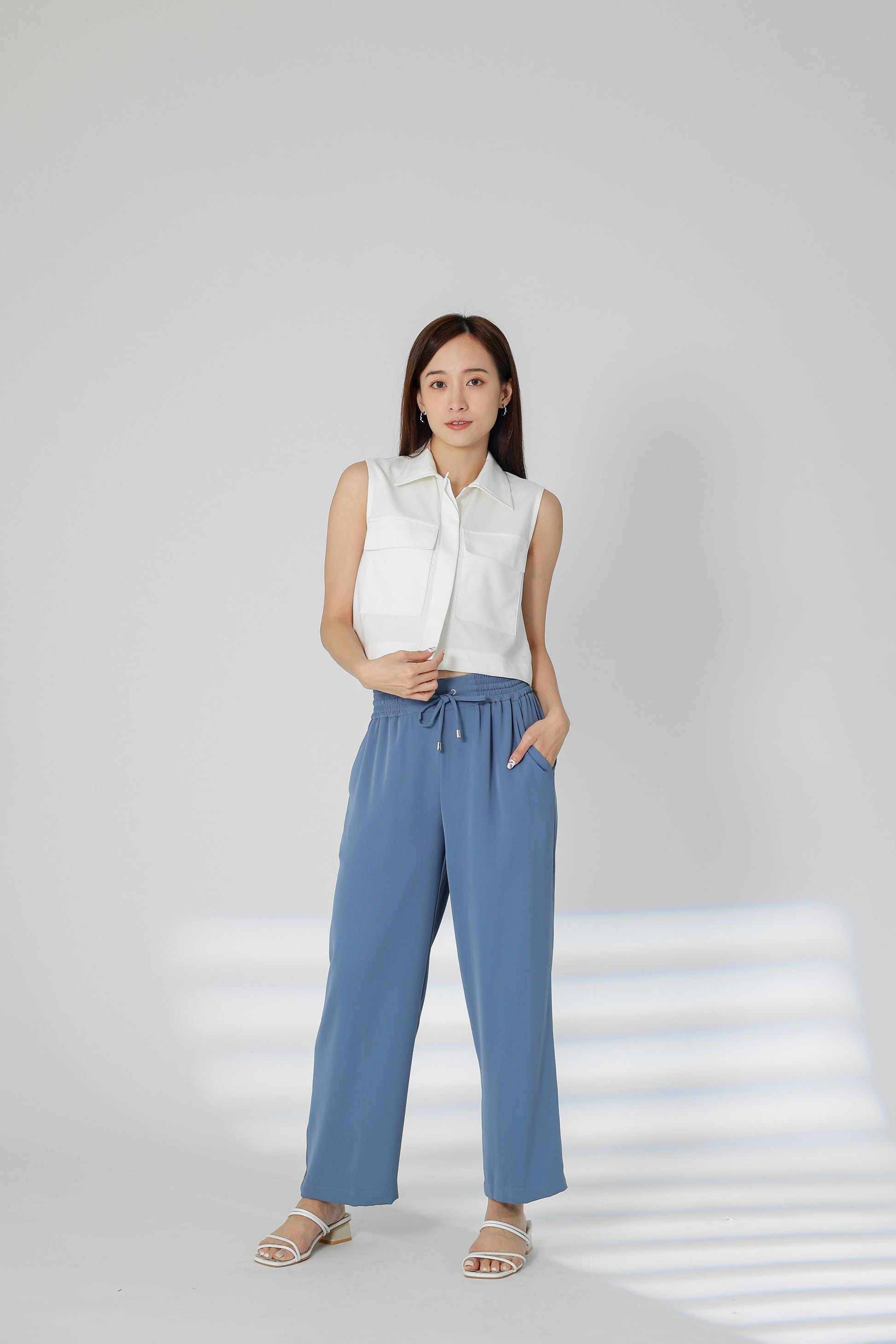 Sarin Flap Pocket Cropped Shirt - White