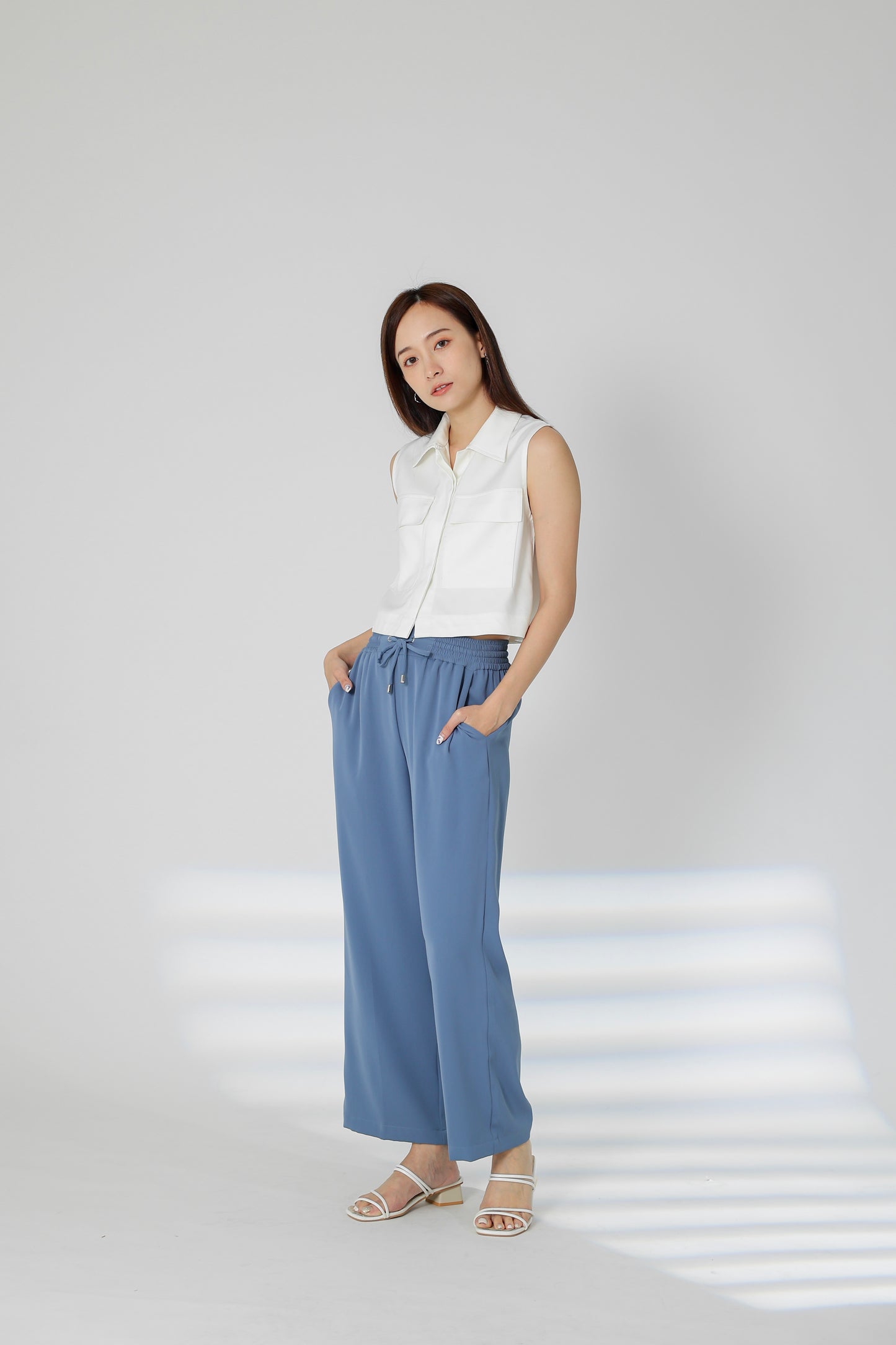 Sarin Flap Pocket Cropped Shirt - White