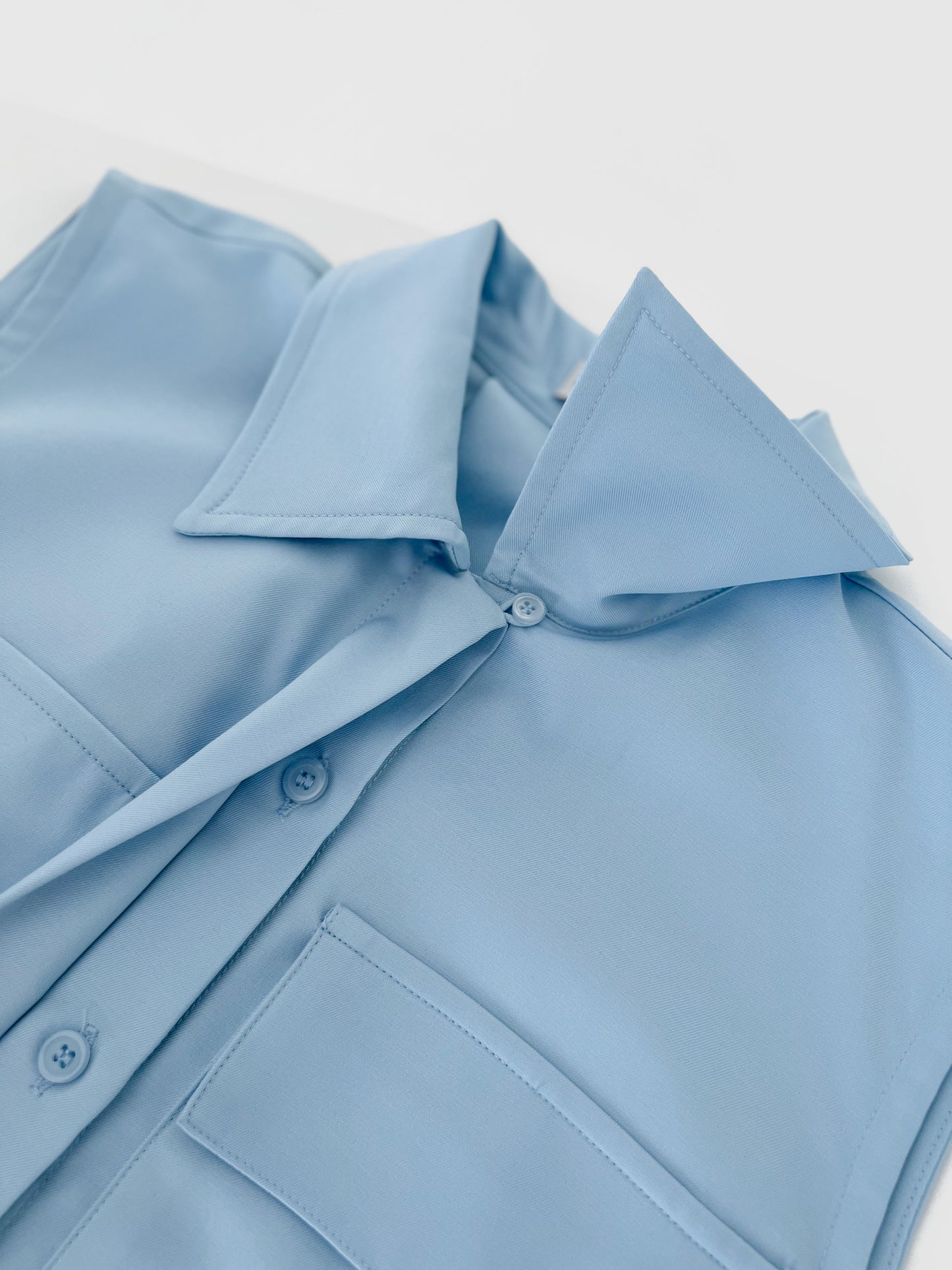 Sarin Flap Pocket Cropped Shirt - Light Blue