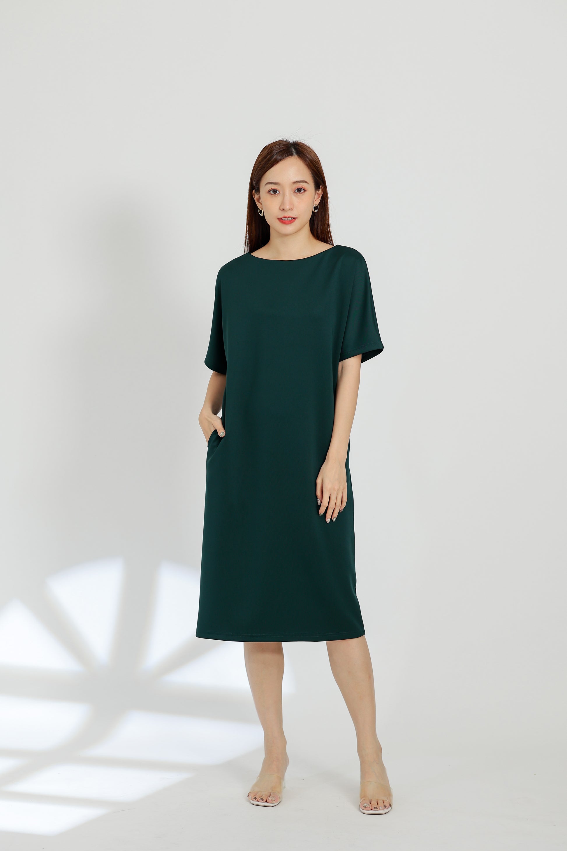 Sarrah Scuba Drape Short Sleeve Dress - Dark Green