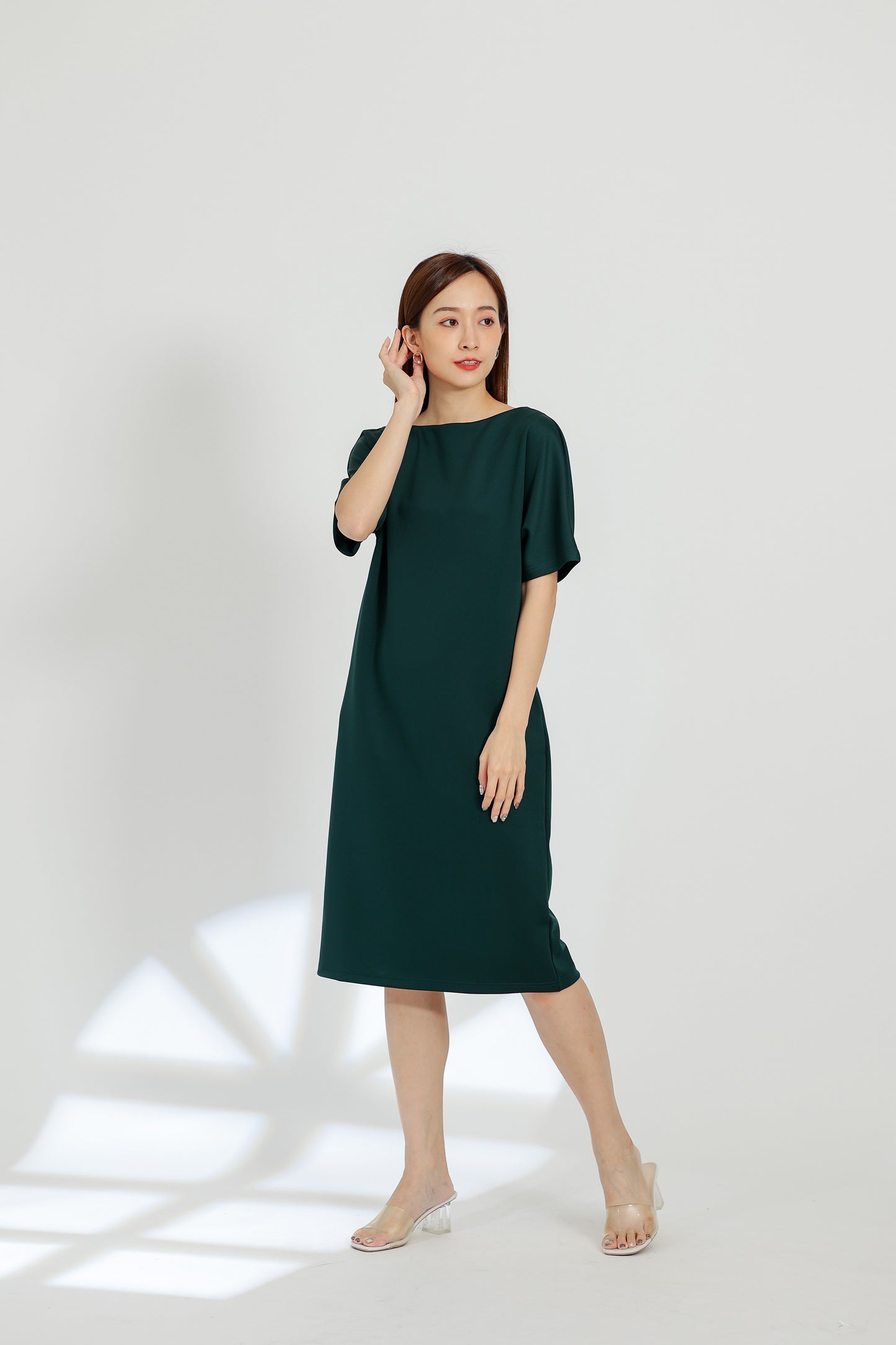 Sarrah Scuba Drape Short Sleeve Dress - Dark Green