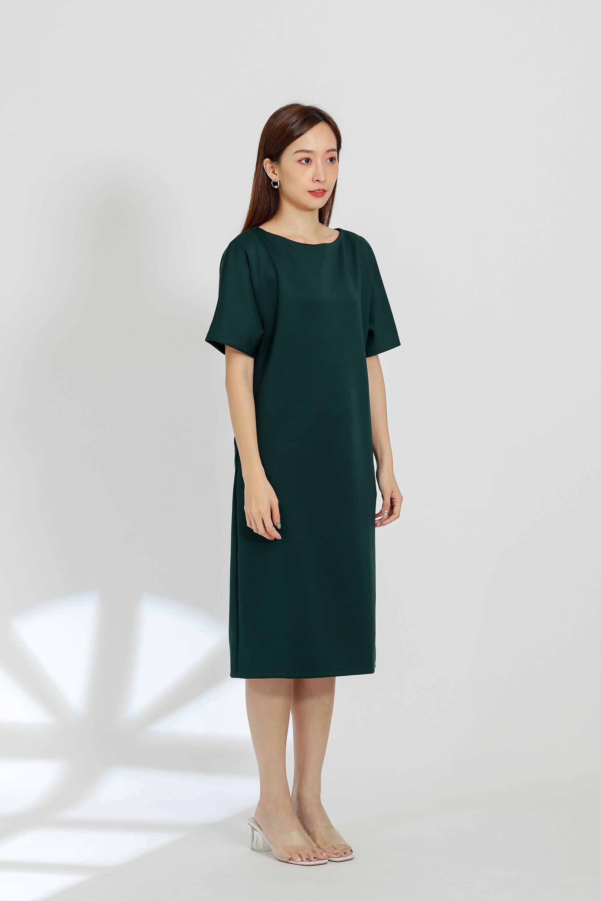 Sarrah Scuba Drape Short Sleeve Dress - Dark Green