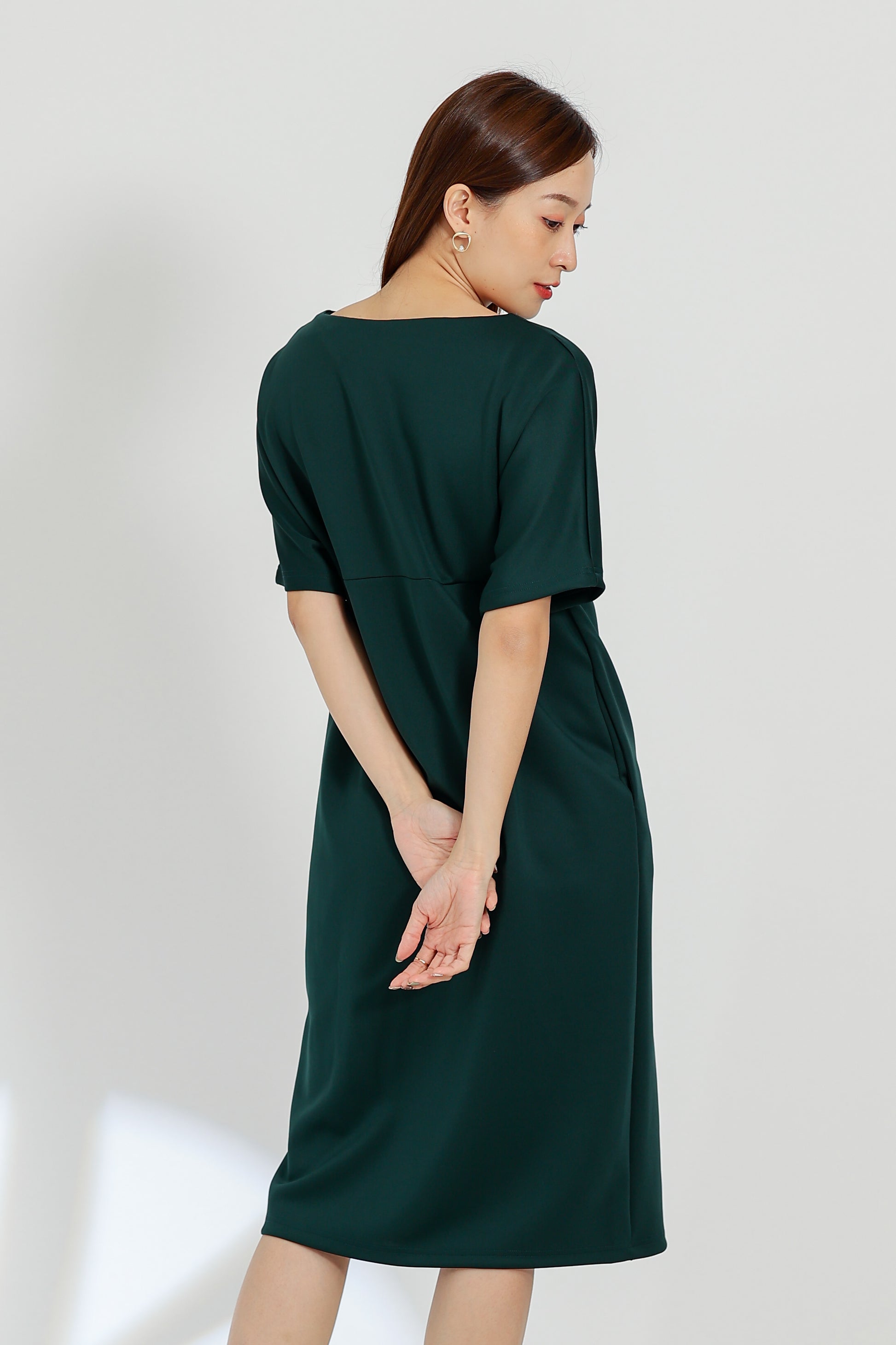 Sarrah Scuba Drape Short Sleeve Dress - Dark Green