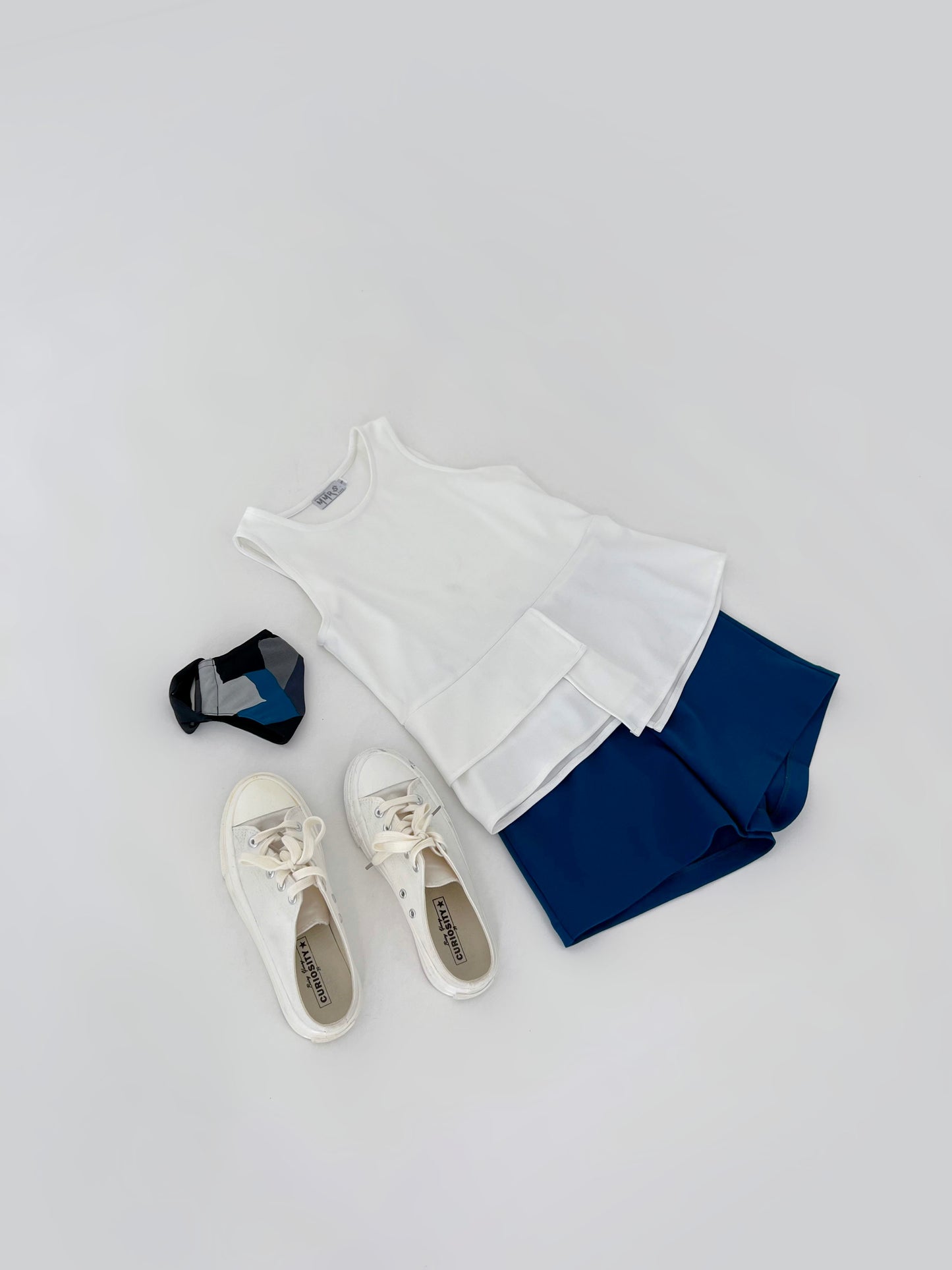Tessa Everyday Short - Turquoise