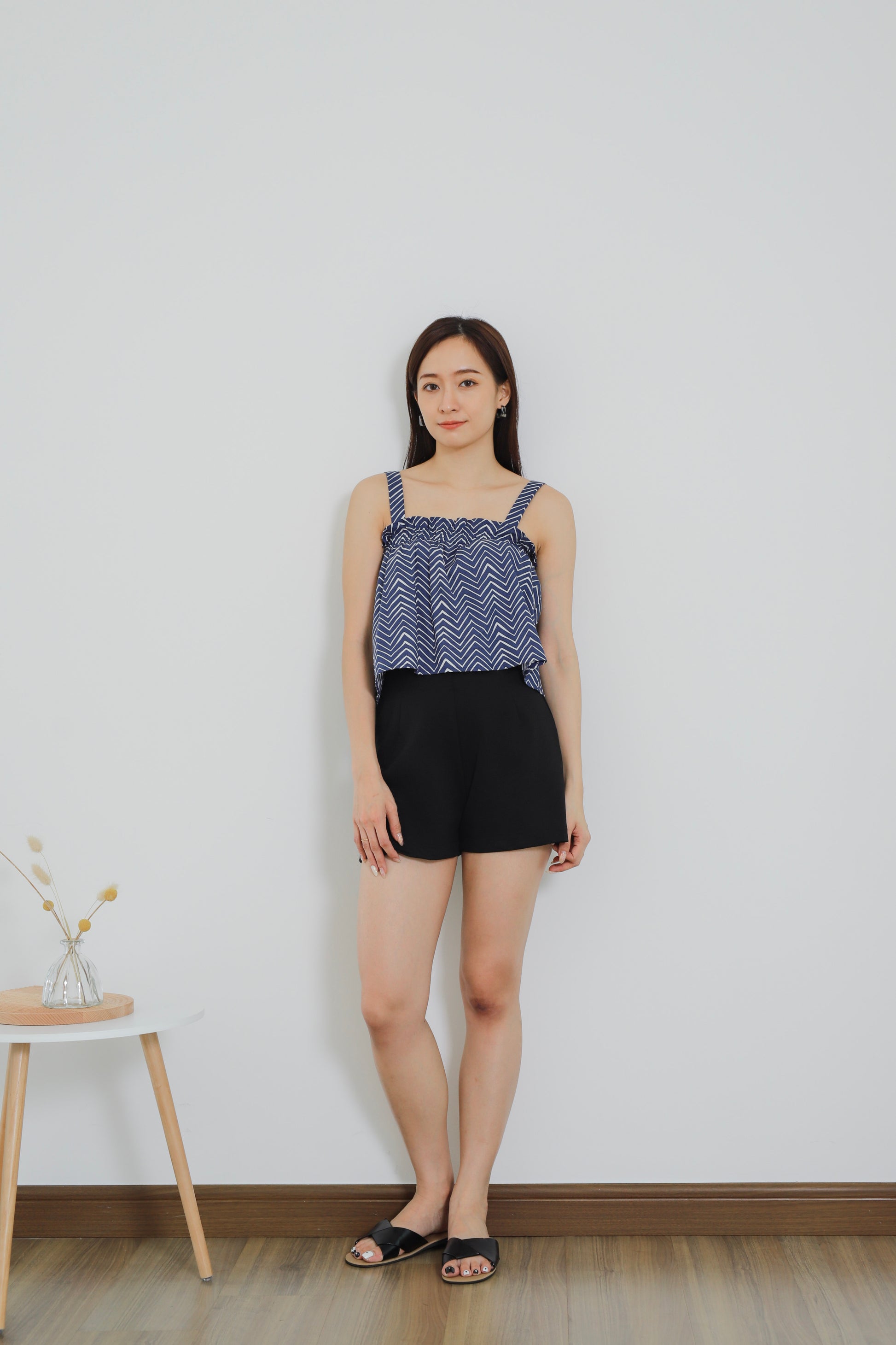 Tessa Everyday Short - Black