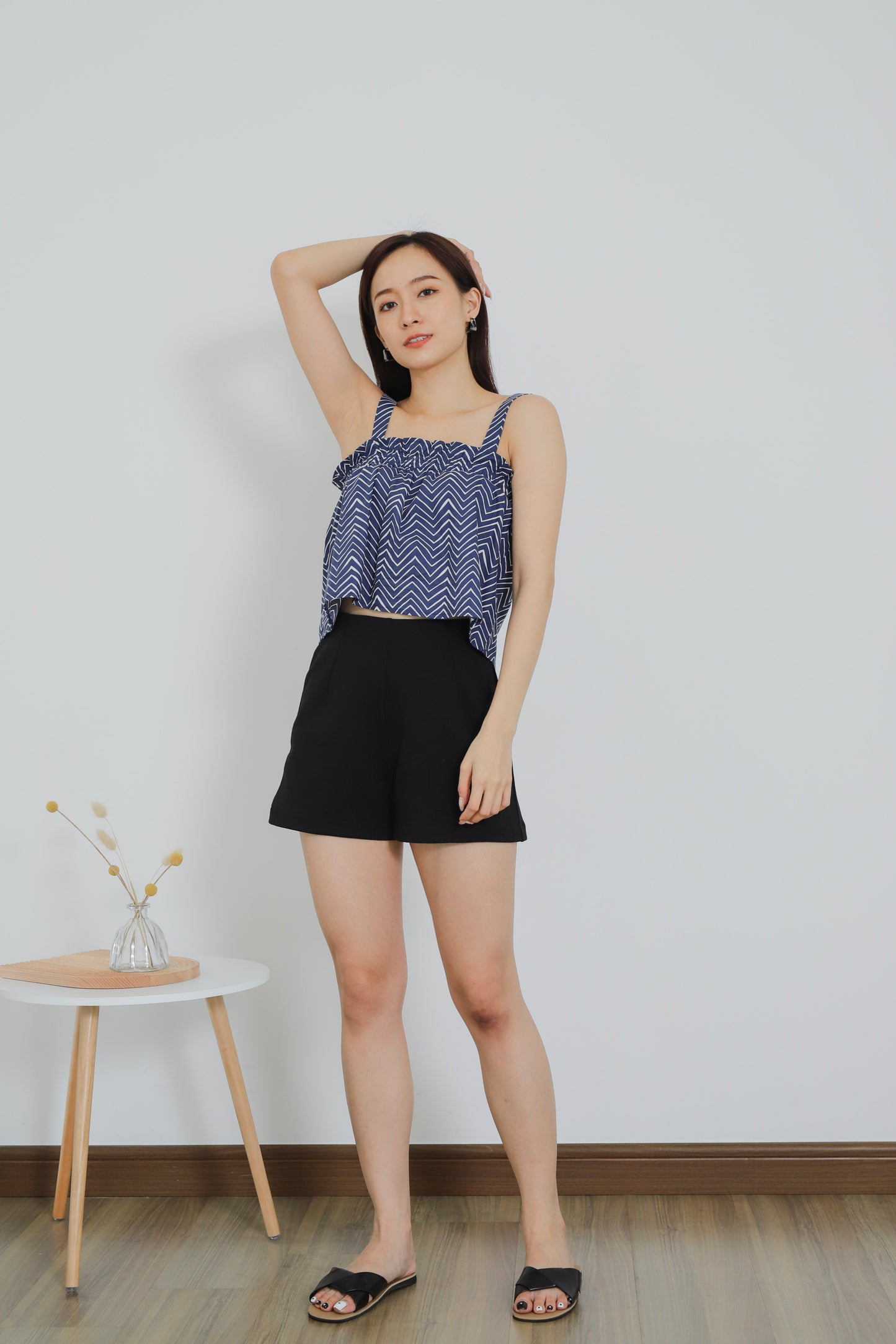 Tessa Everyday Short - Black