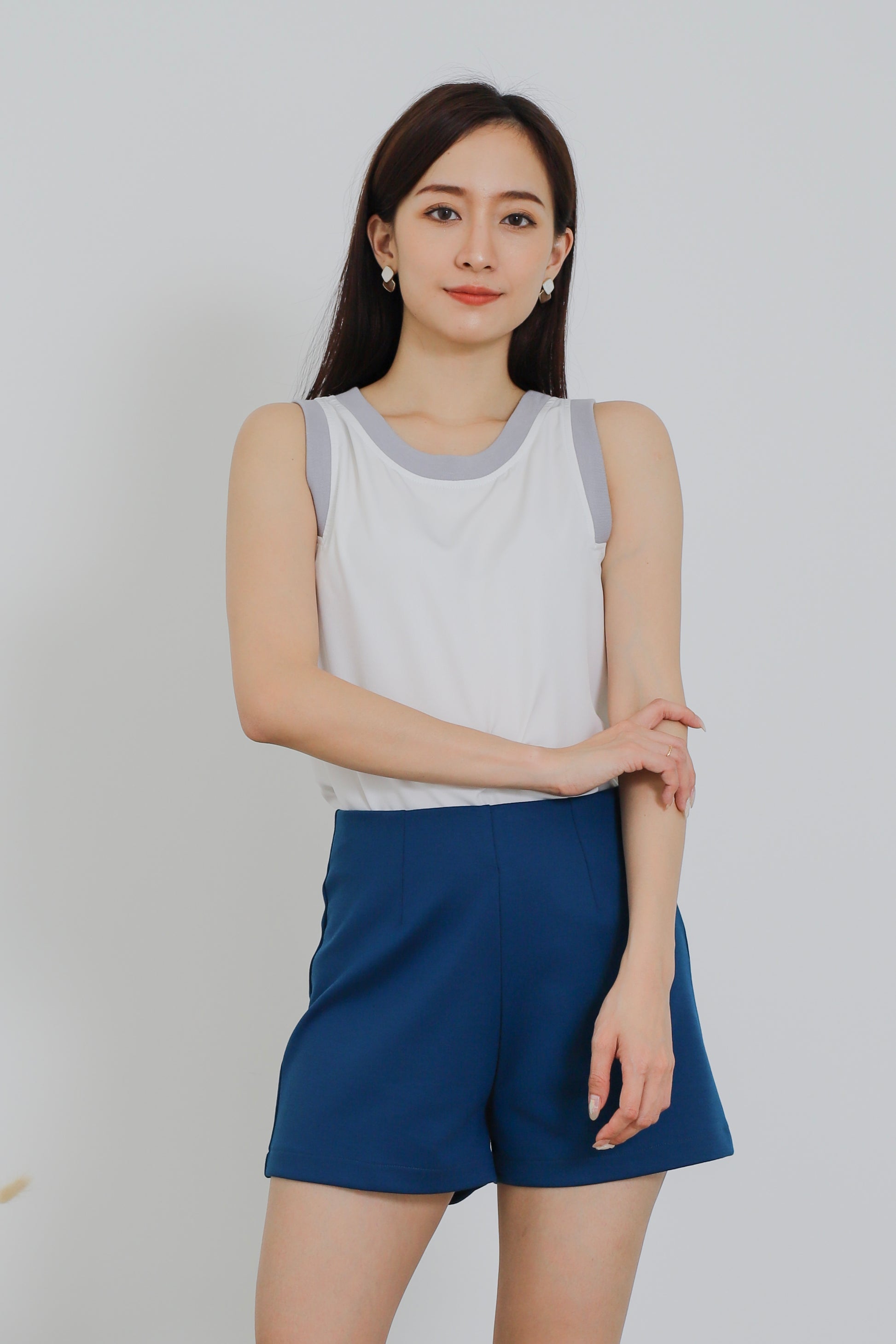 Tessa Everyday Short - Turquoise