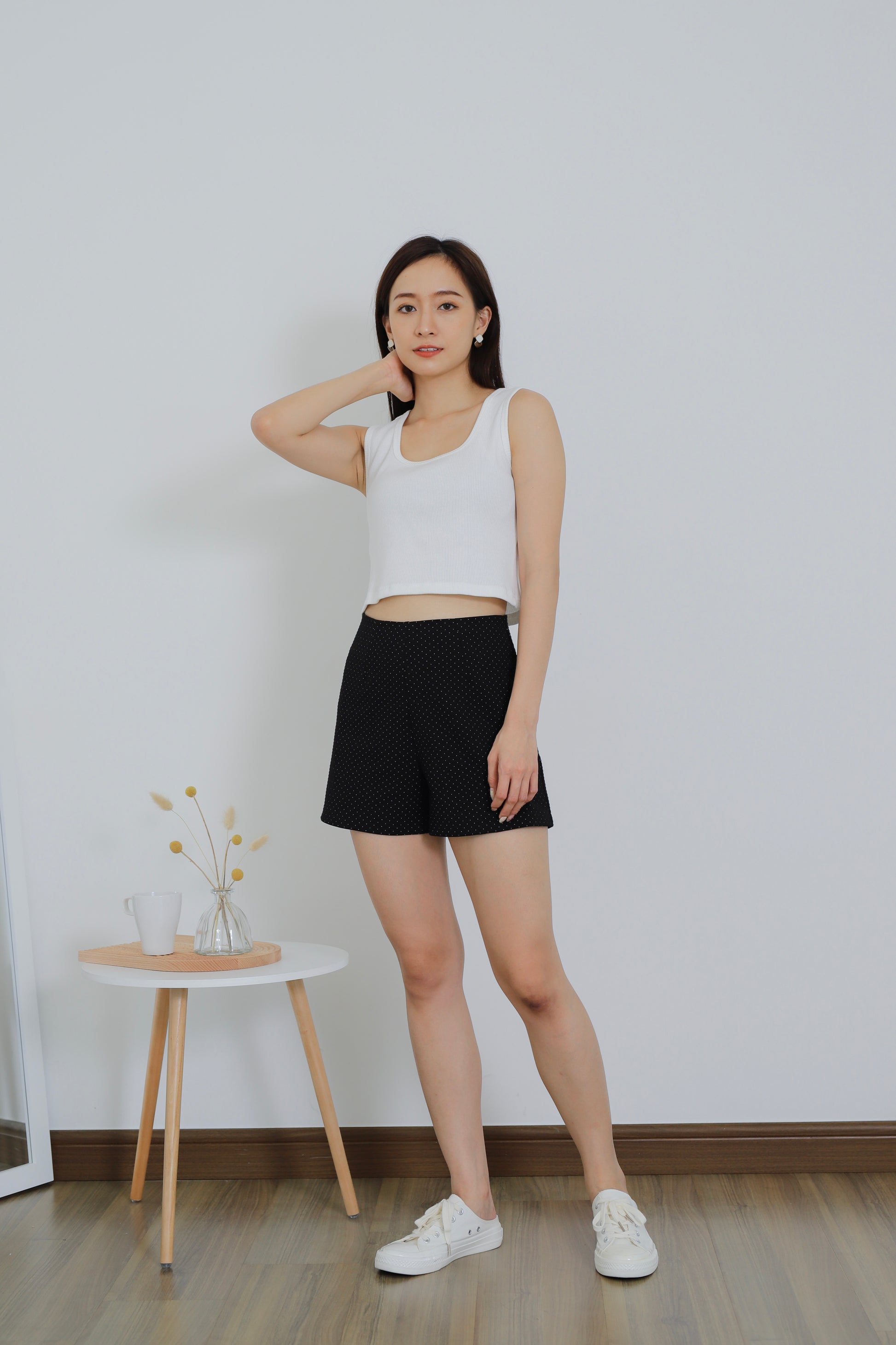 Tessa Everyday Short - Black Polka