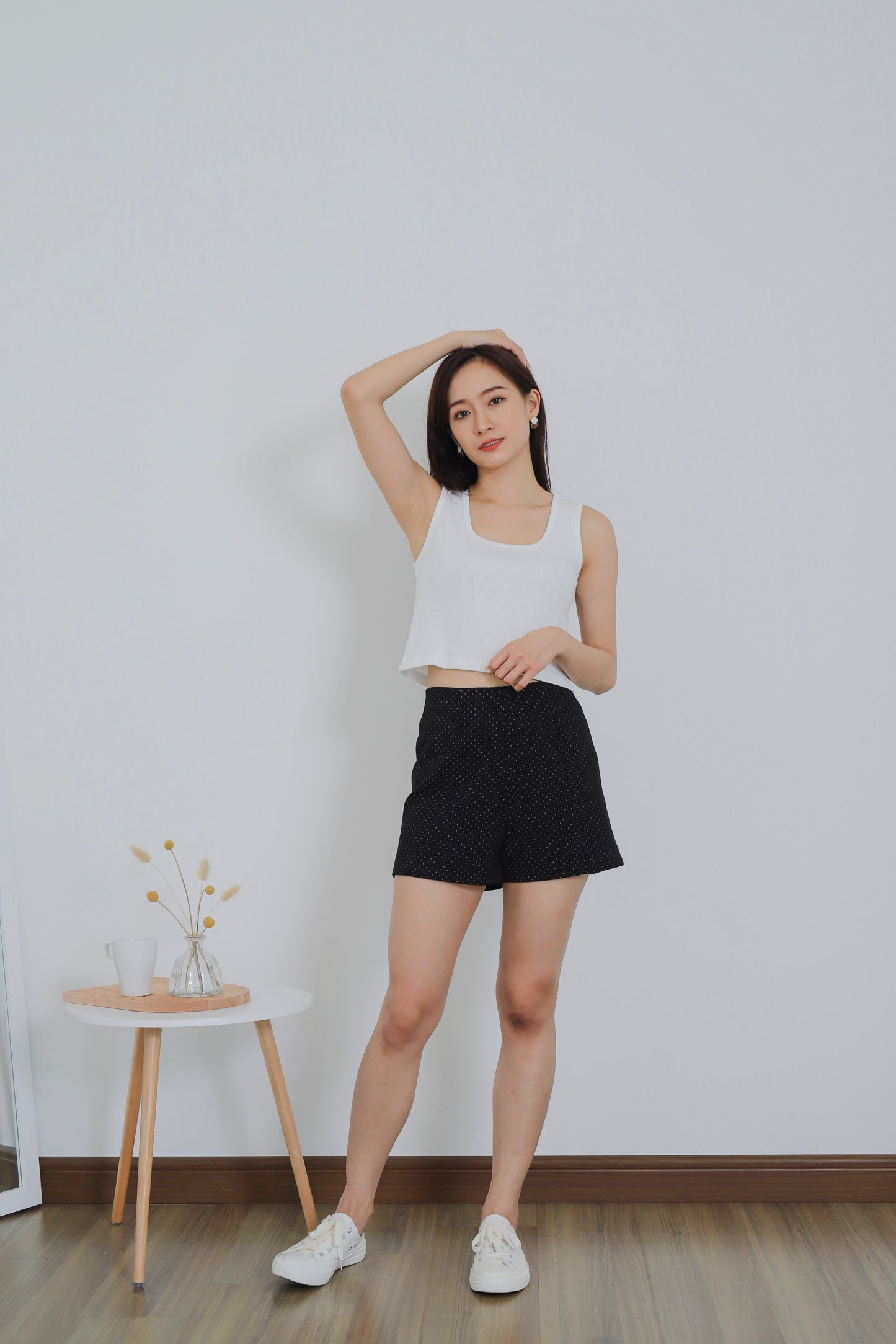 Tessa Everyday Short - Black Polka