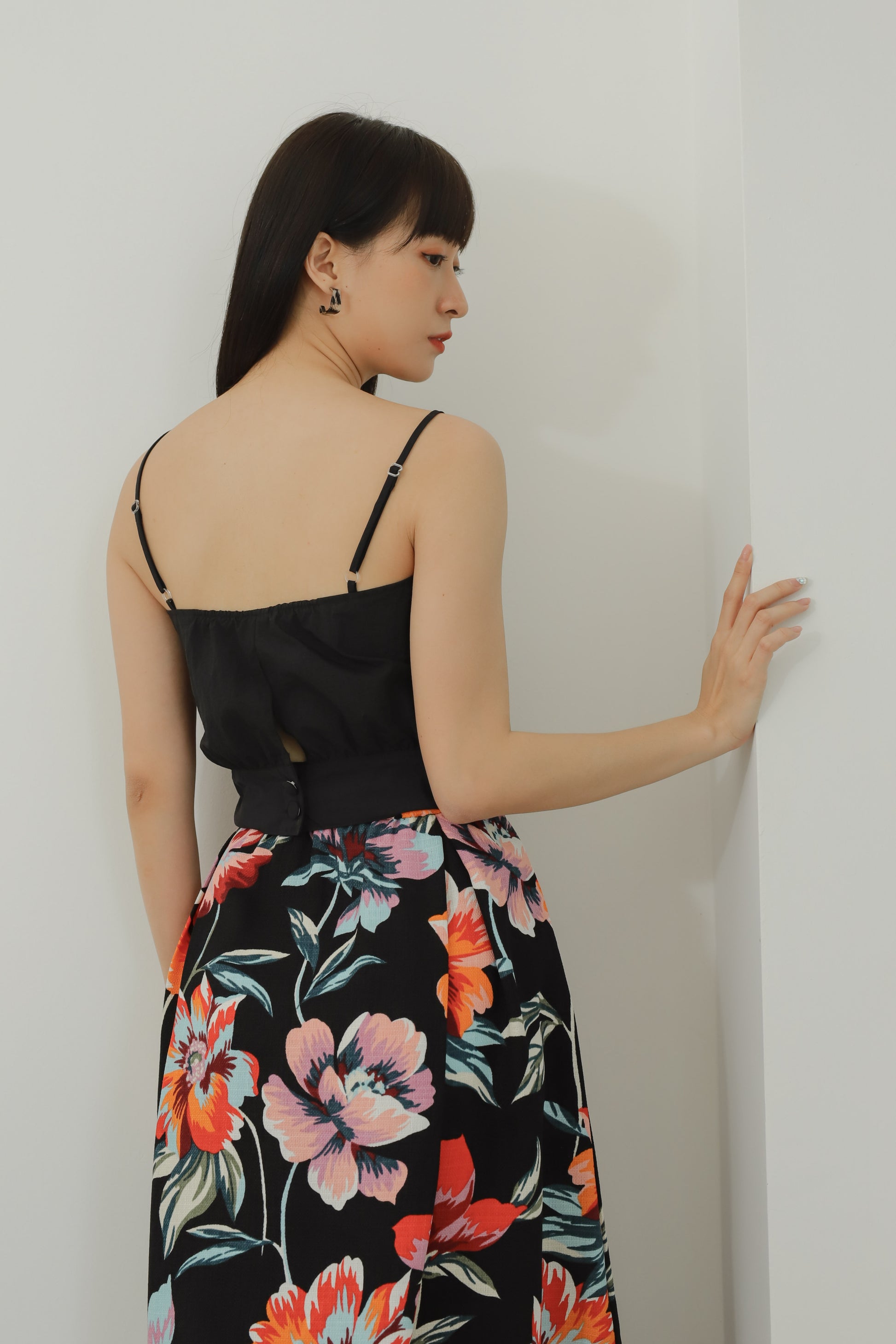 Avya Cami Cropped - Black
