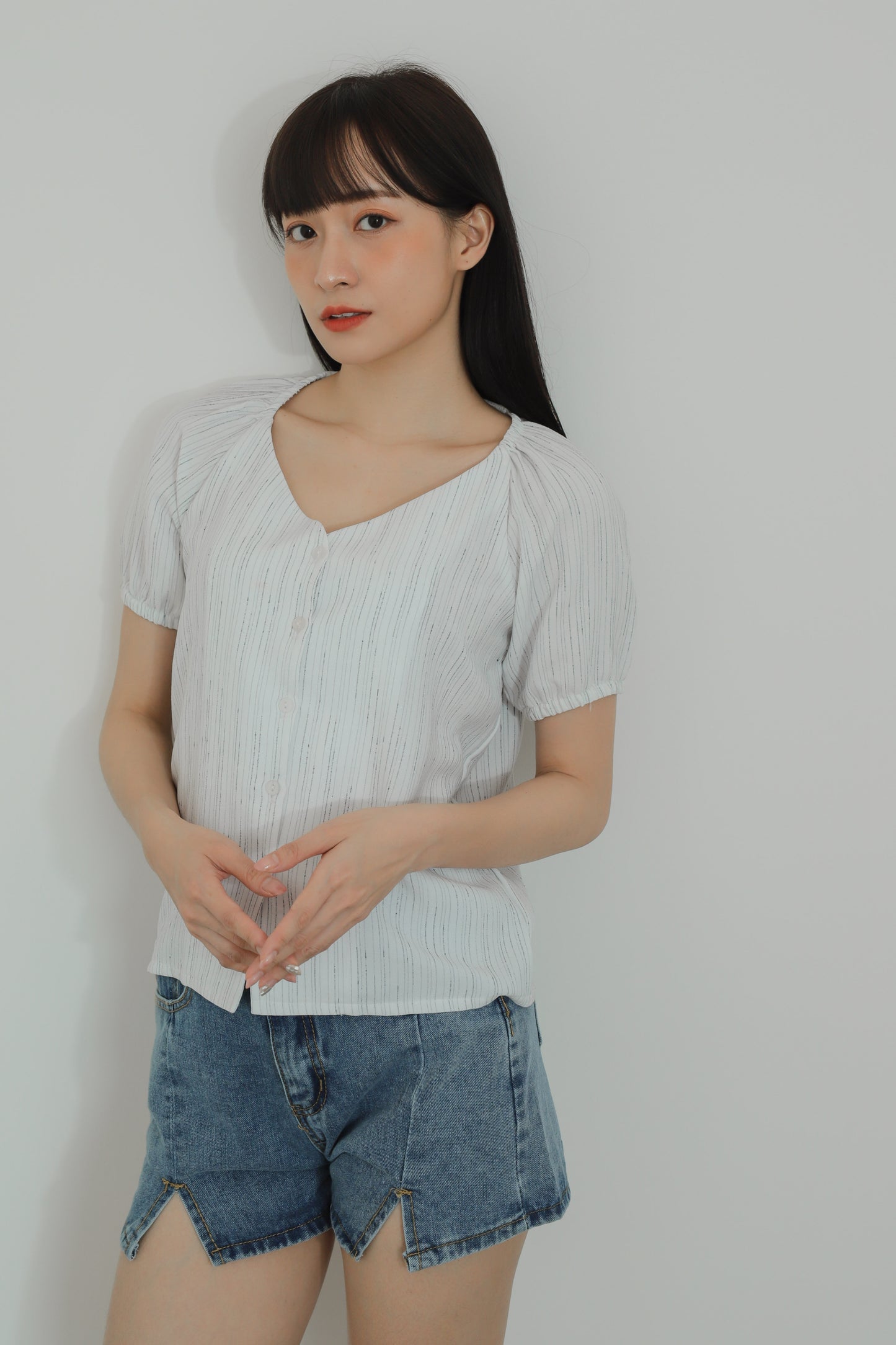 Alivia Raglan Puff Sleeve Top