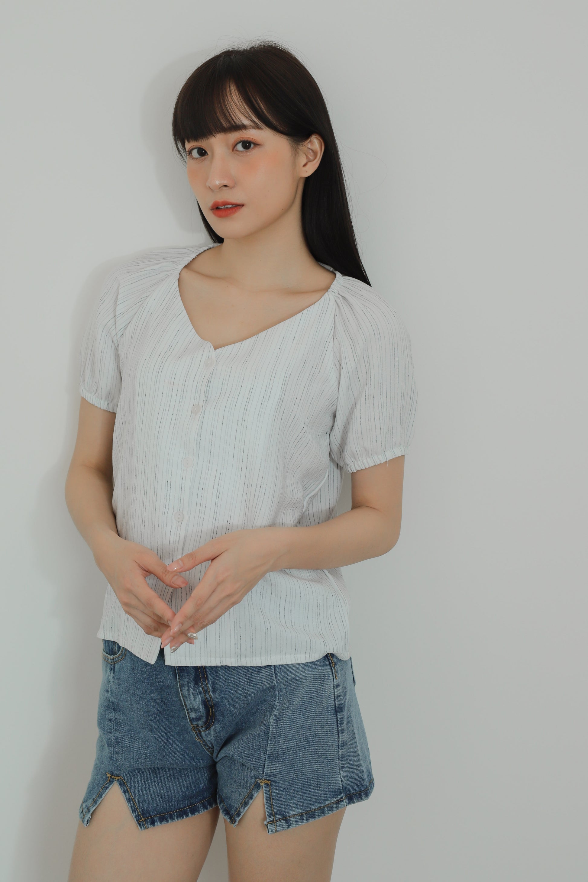 Alivia Raglan Puff Sleeve Top