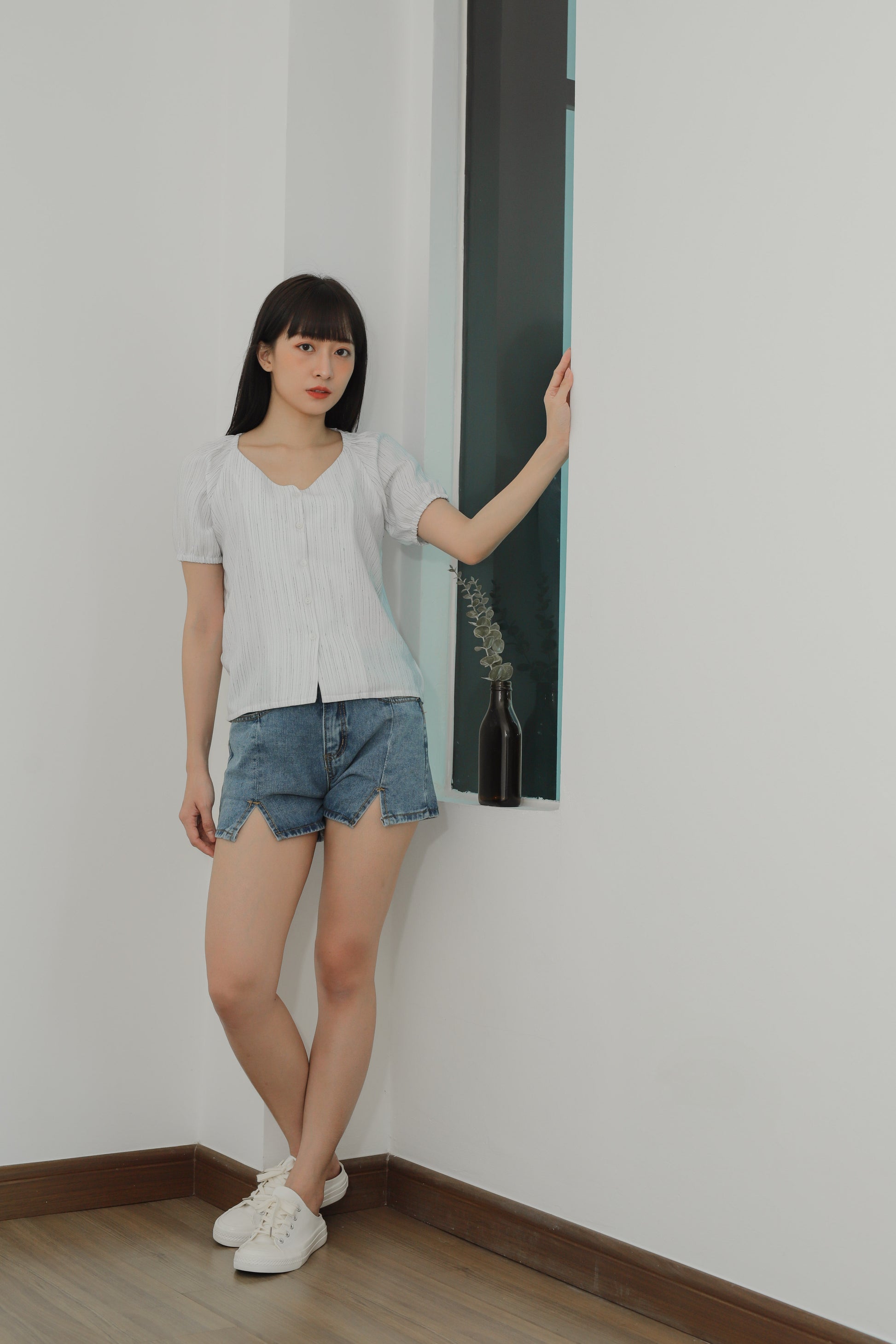 Alivia Raglan Puff Sleeve Top