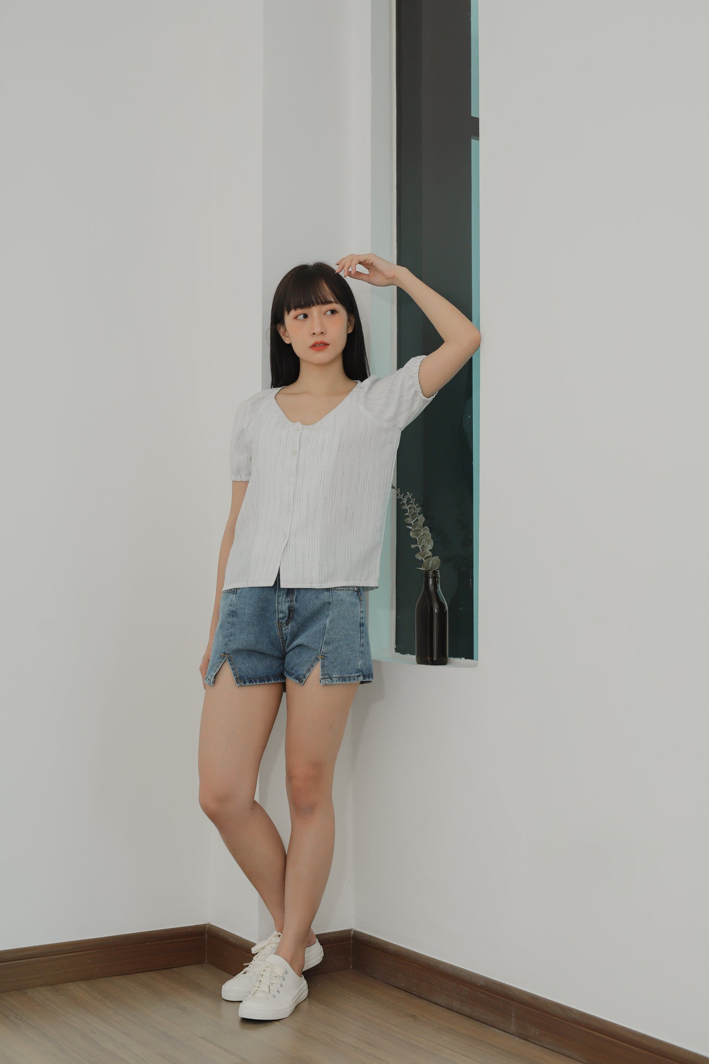 Alivia Raglan Puff Sleeve Top
