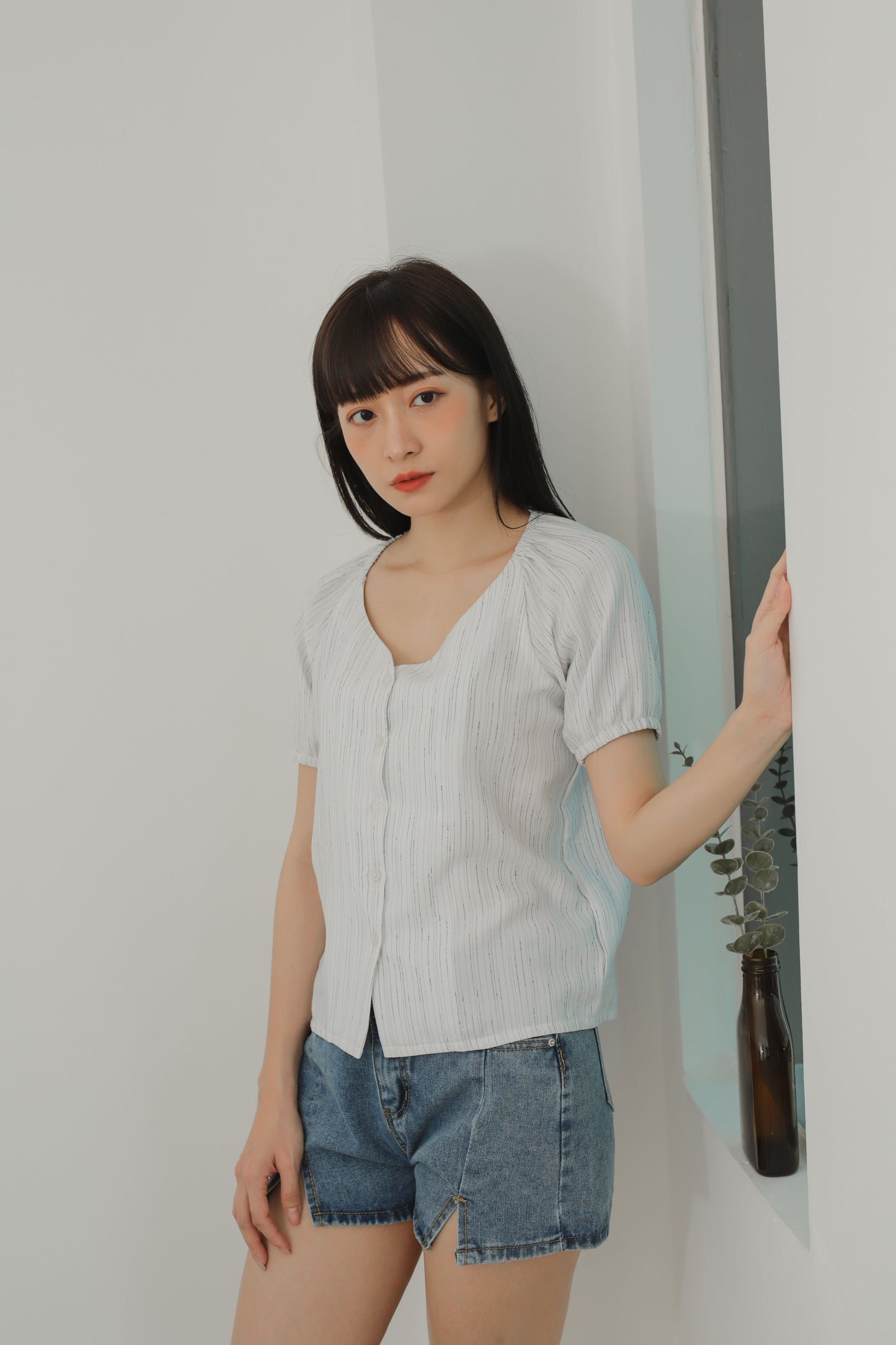 Alivia Raglan Puff Sleeve Top