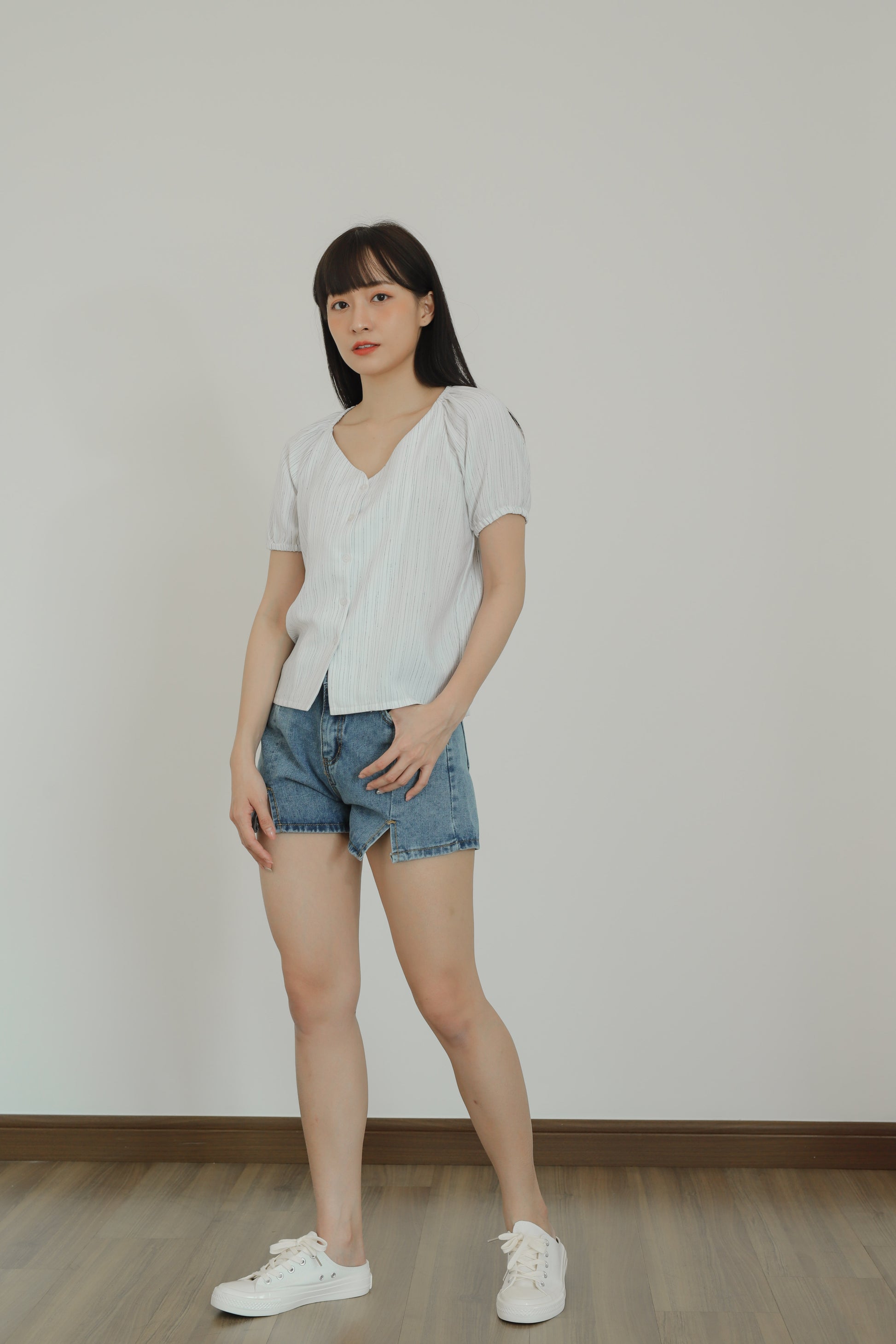Alivia Raglan Puff Sleeve Top
