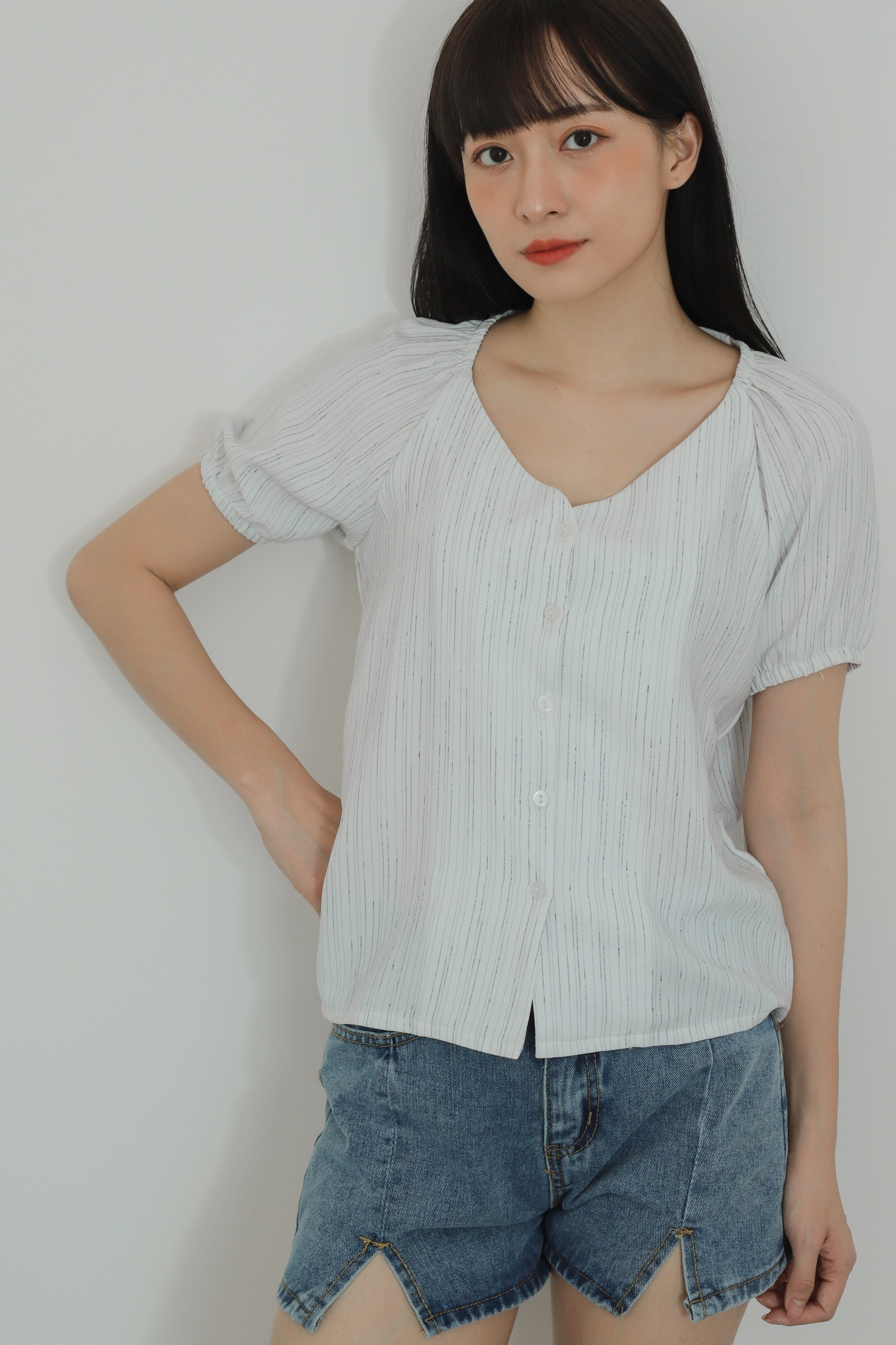 Alivia Raglan Puff Sleeve Top