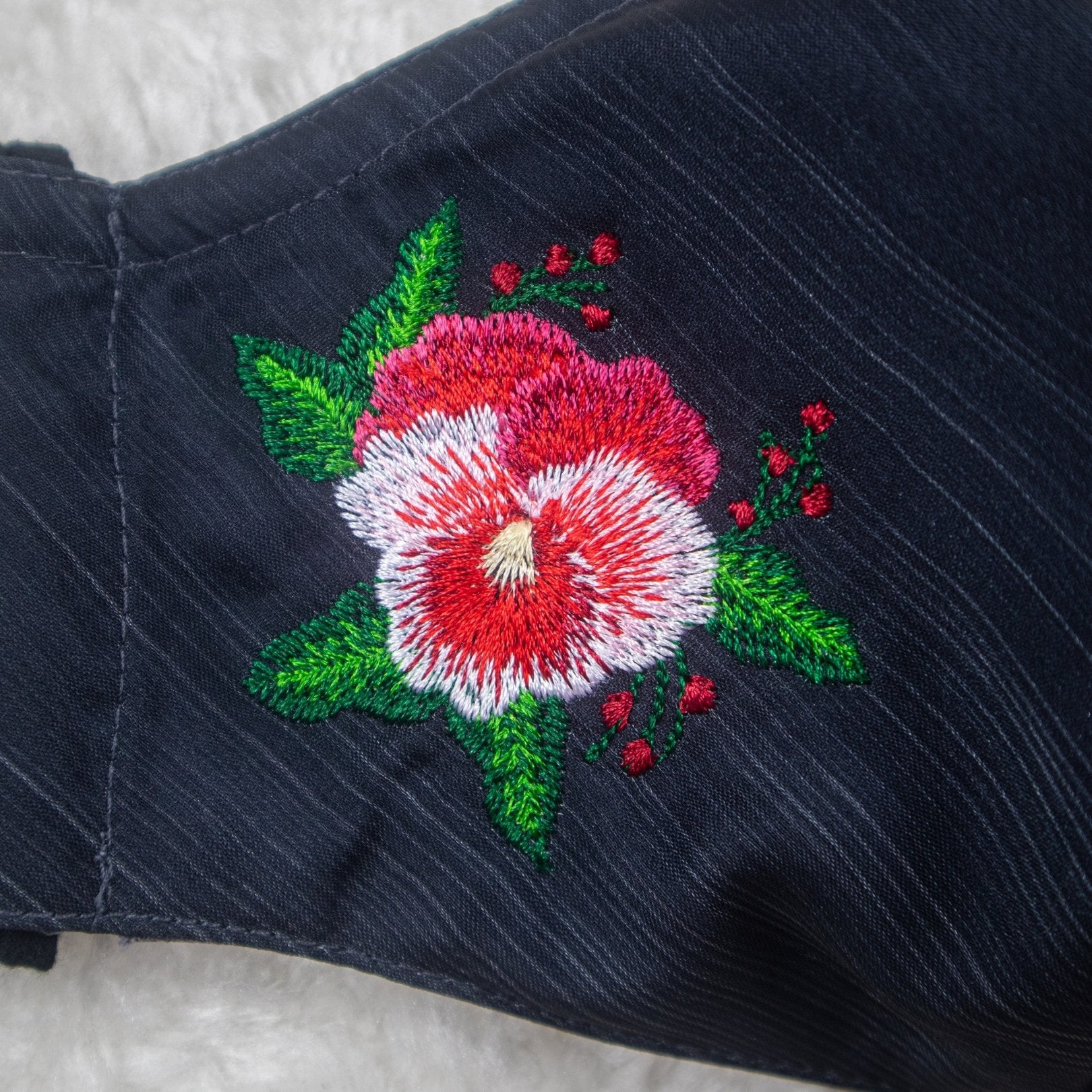 FLORAL / RED & WHITE