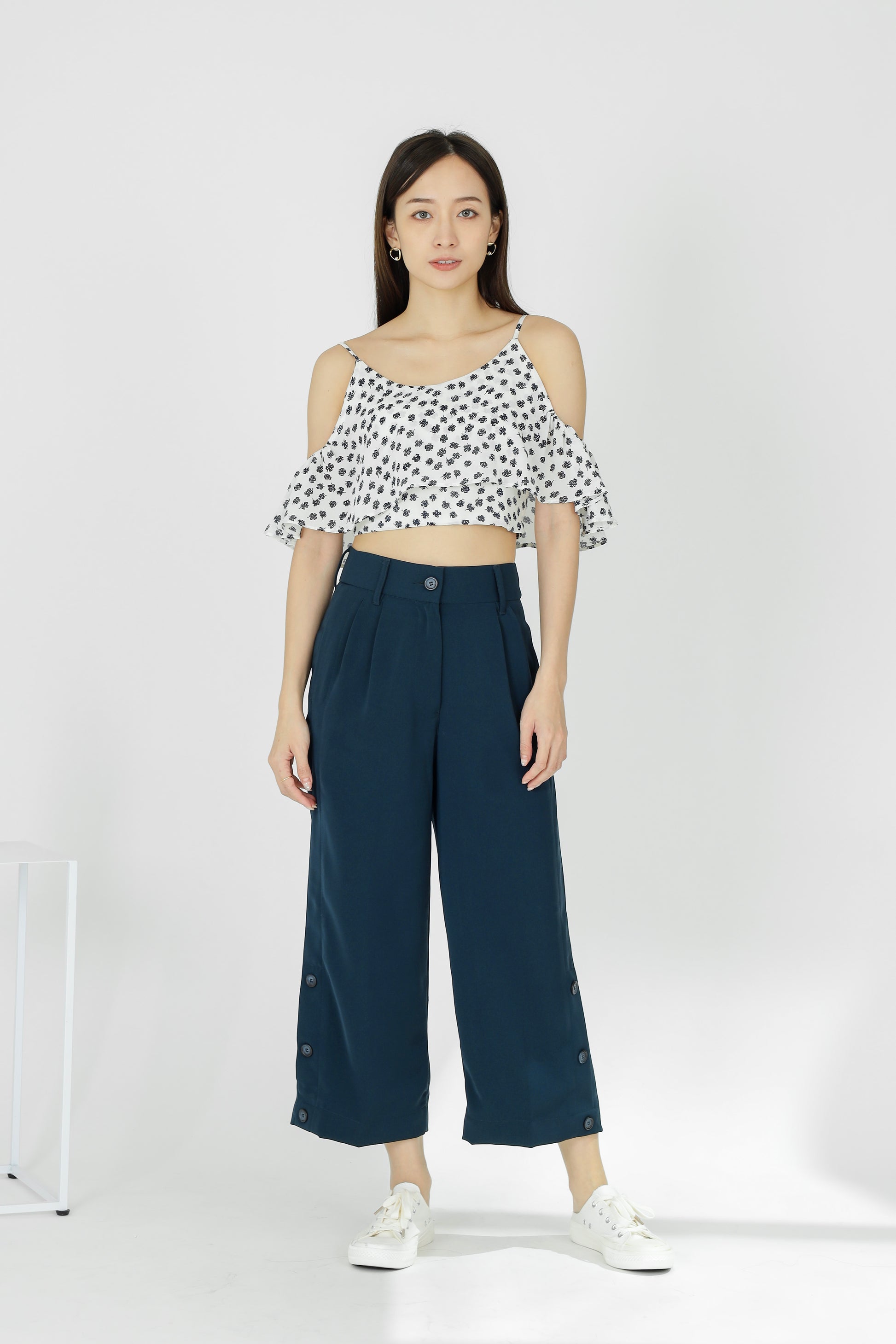 Yasmin Buttoned Pant - Navy