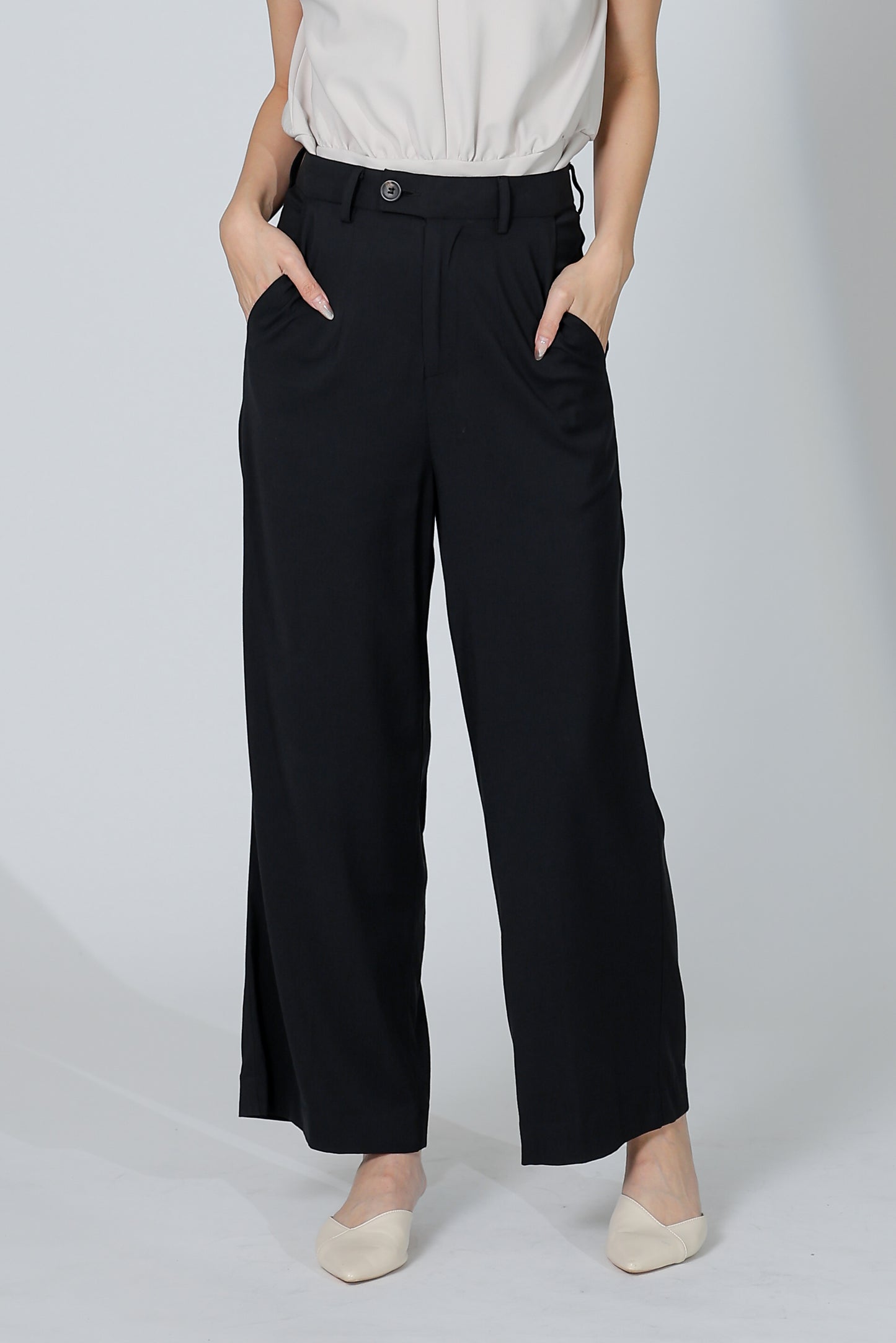 Audra Extended Waistband Pant - Black
