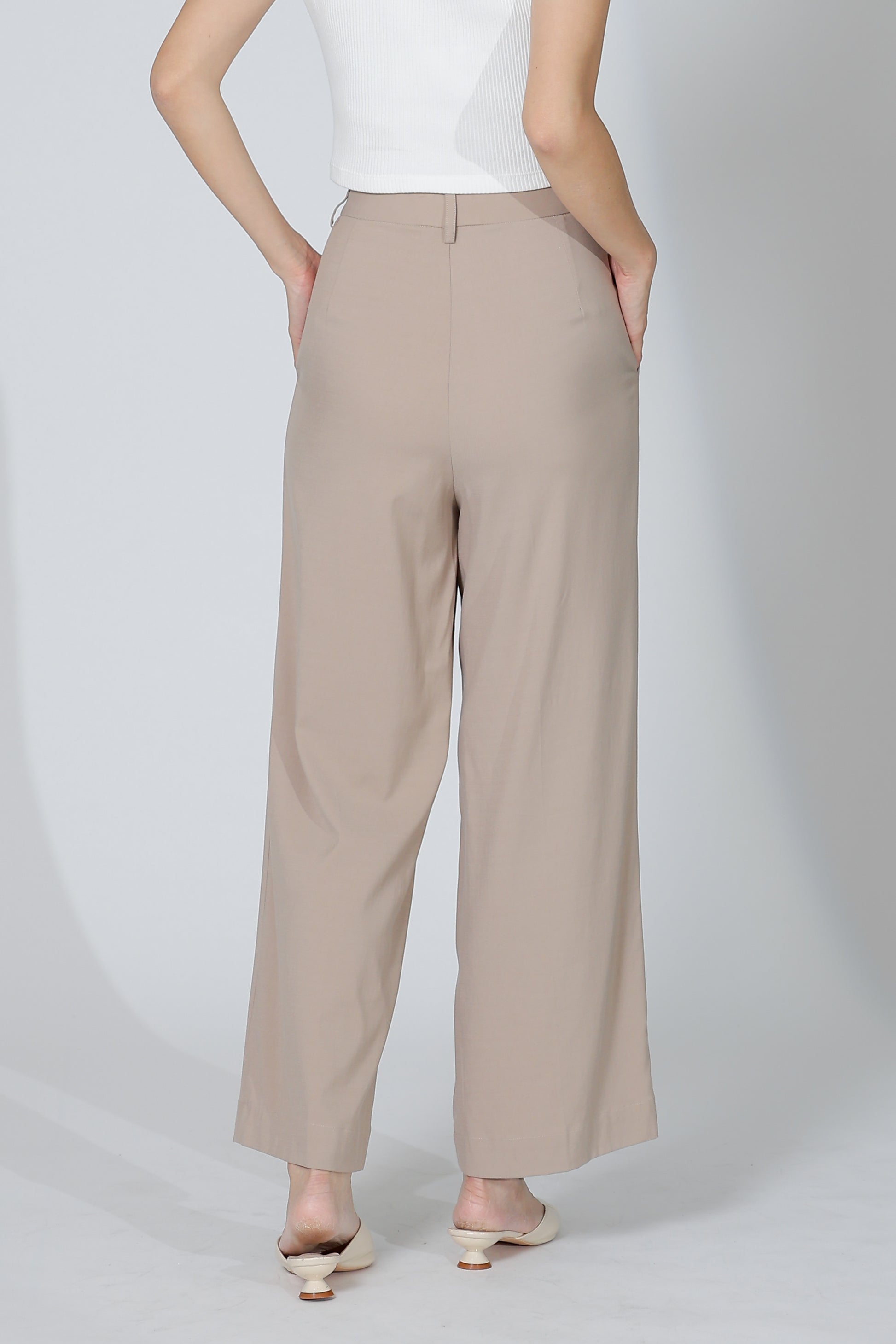 Audra Extended Waistband Pant - Khaki