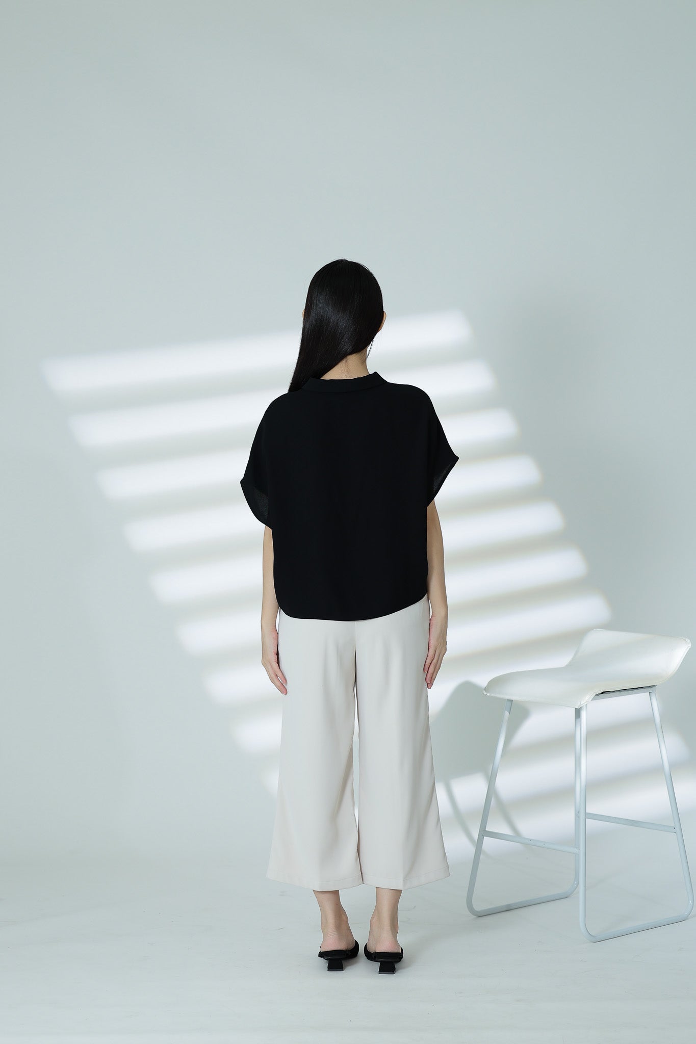 Beth Relaxed Top - Black
