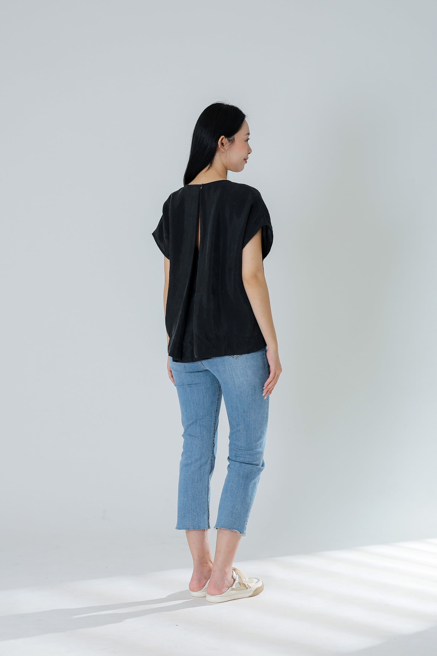 Cherris Unique Back Top - Black