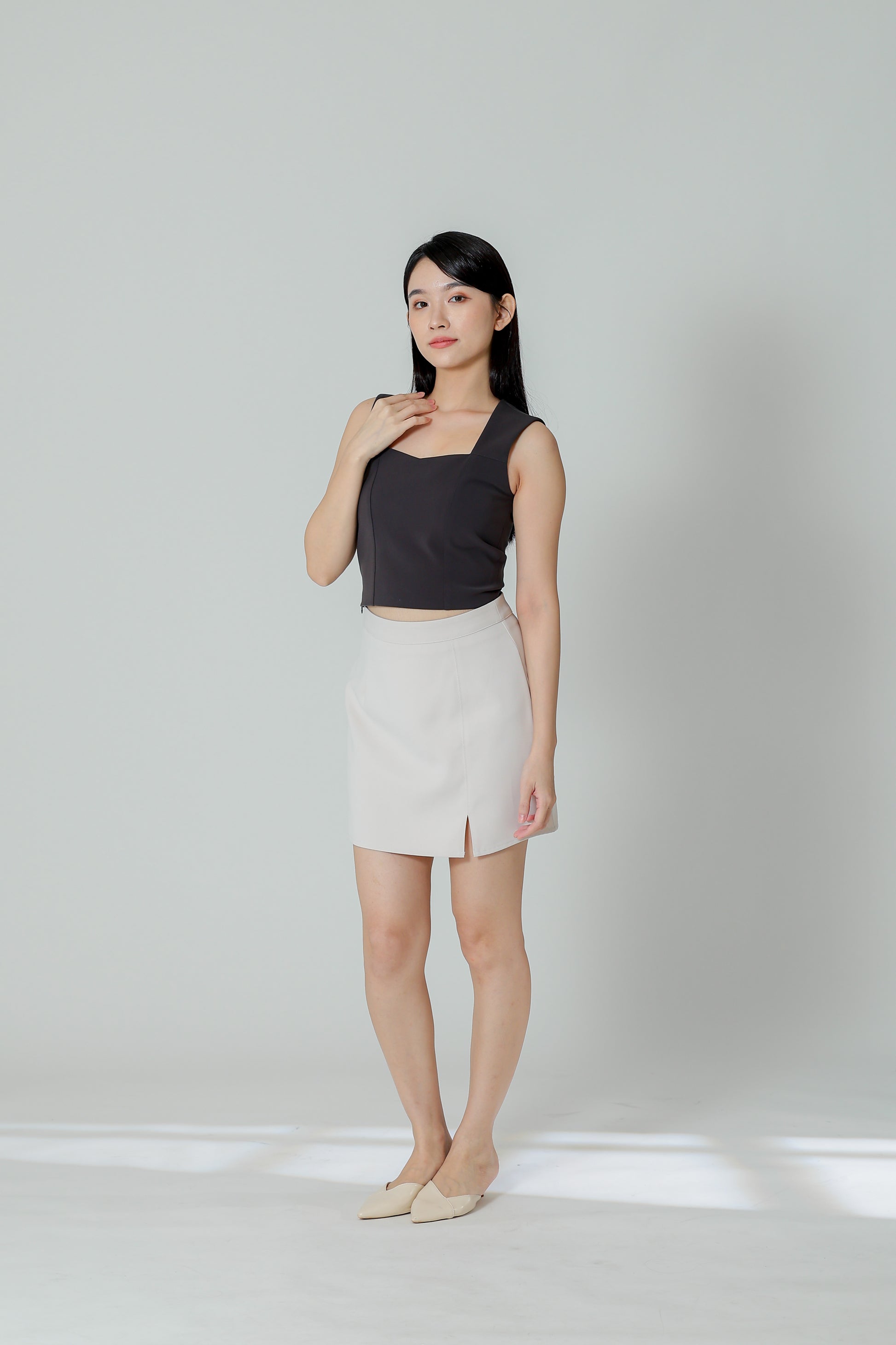 Cora Sweetheart Cropped Top - Dk Grey