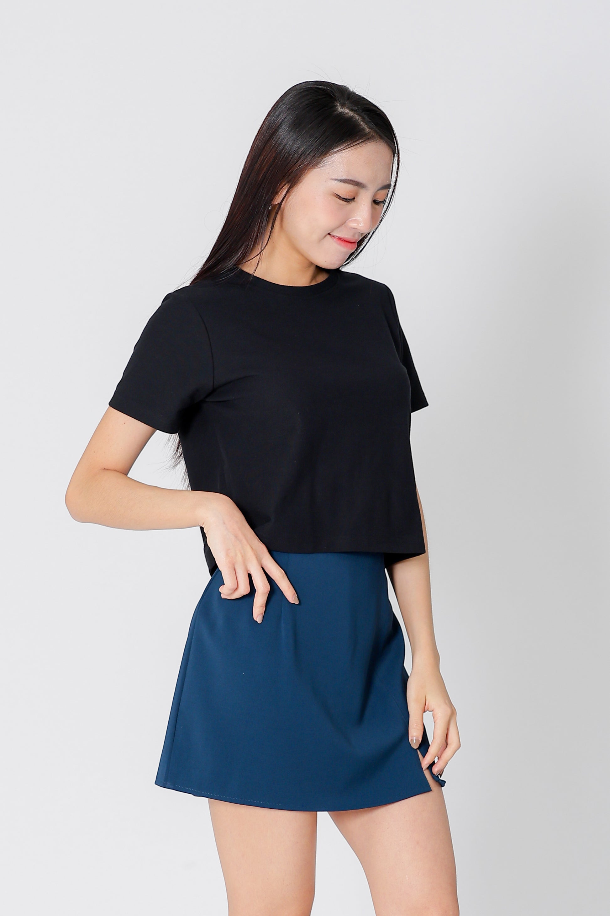 Dayna Round Neck Tee - Black
