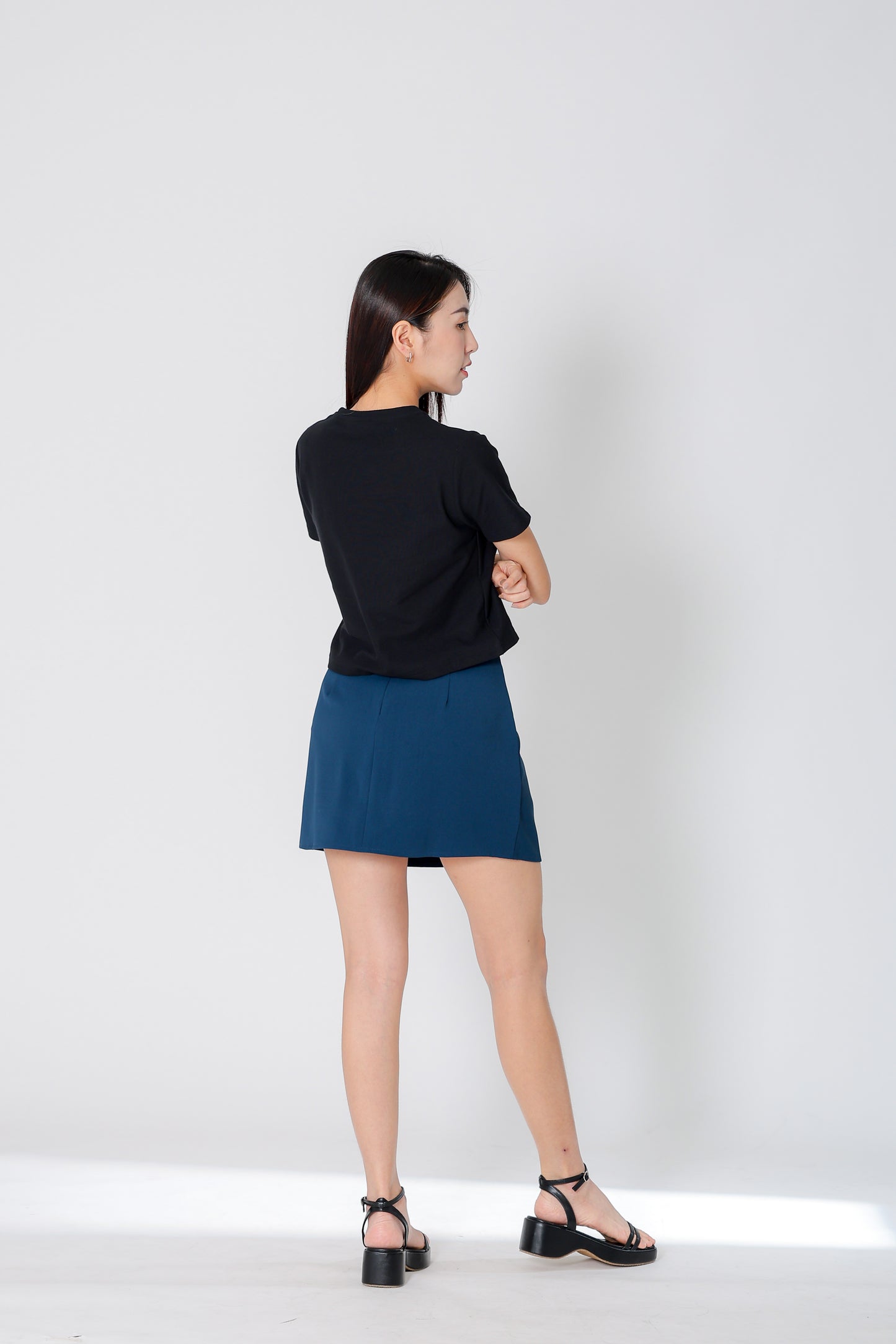 Dayna Round Neck Tee - Black