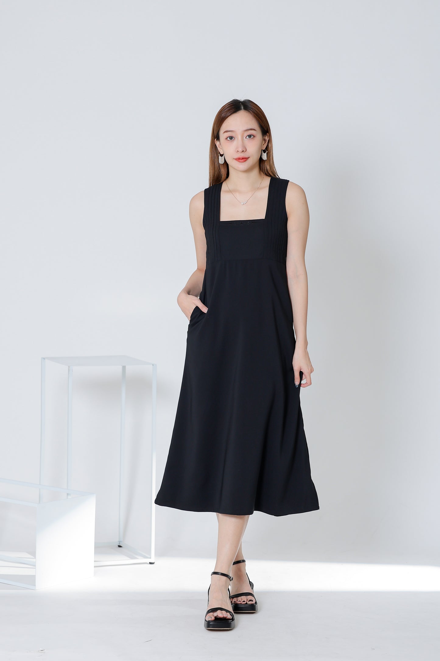 Diane Square Neck Midi Dress - Black