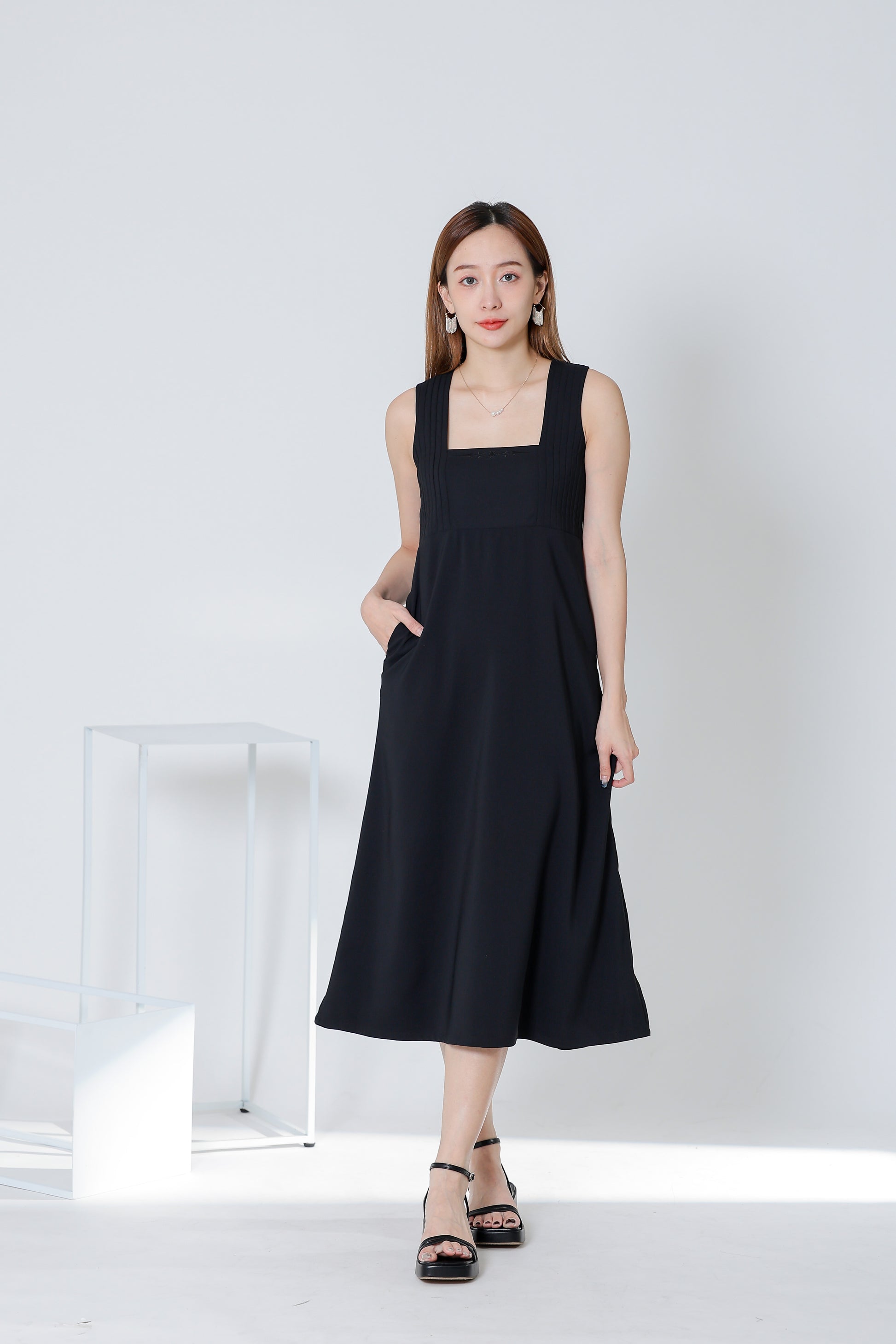 Diane Square Neck Midi Dress - Black
