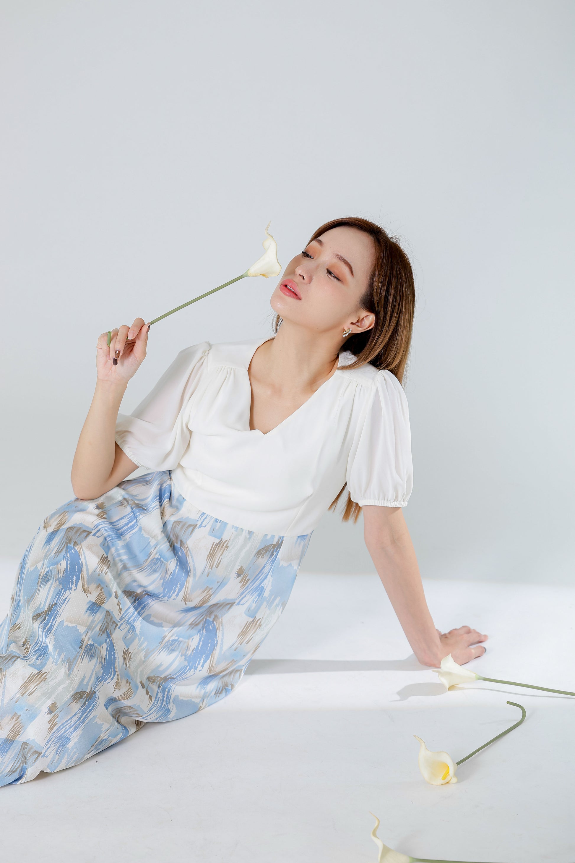 Exi Puff Sleeve Midi Dress - Ivory/Blue