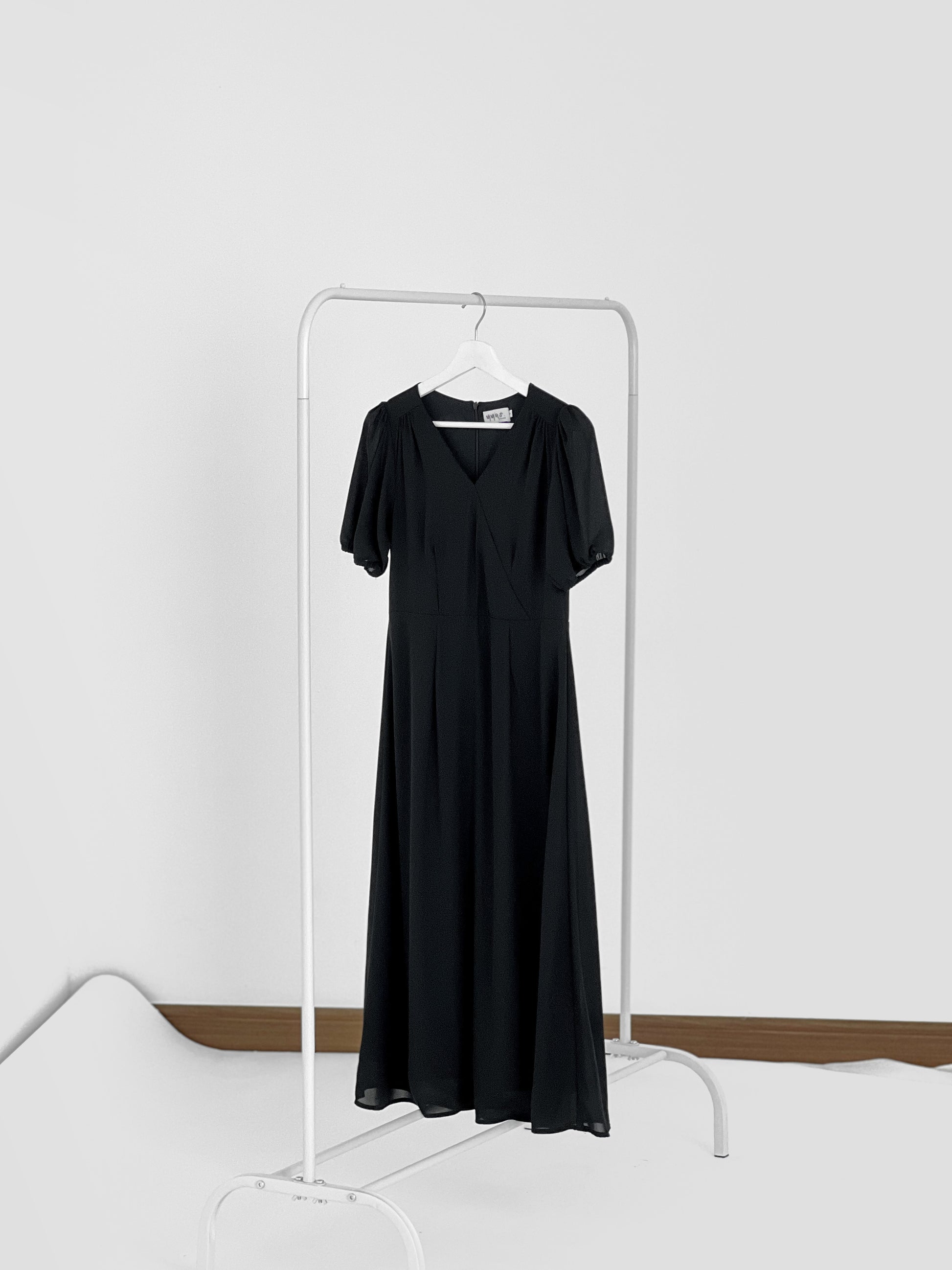 Exi Puff Sleeve Midi Dress - Black