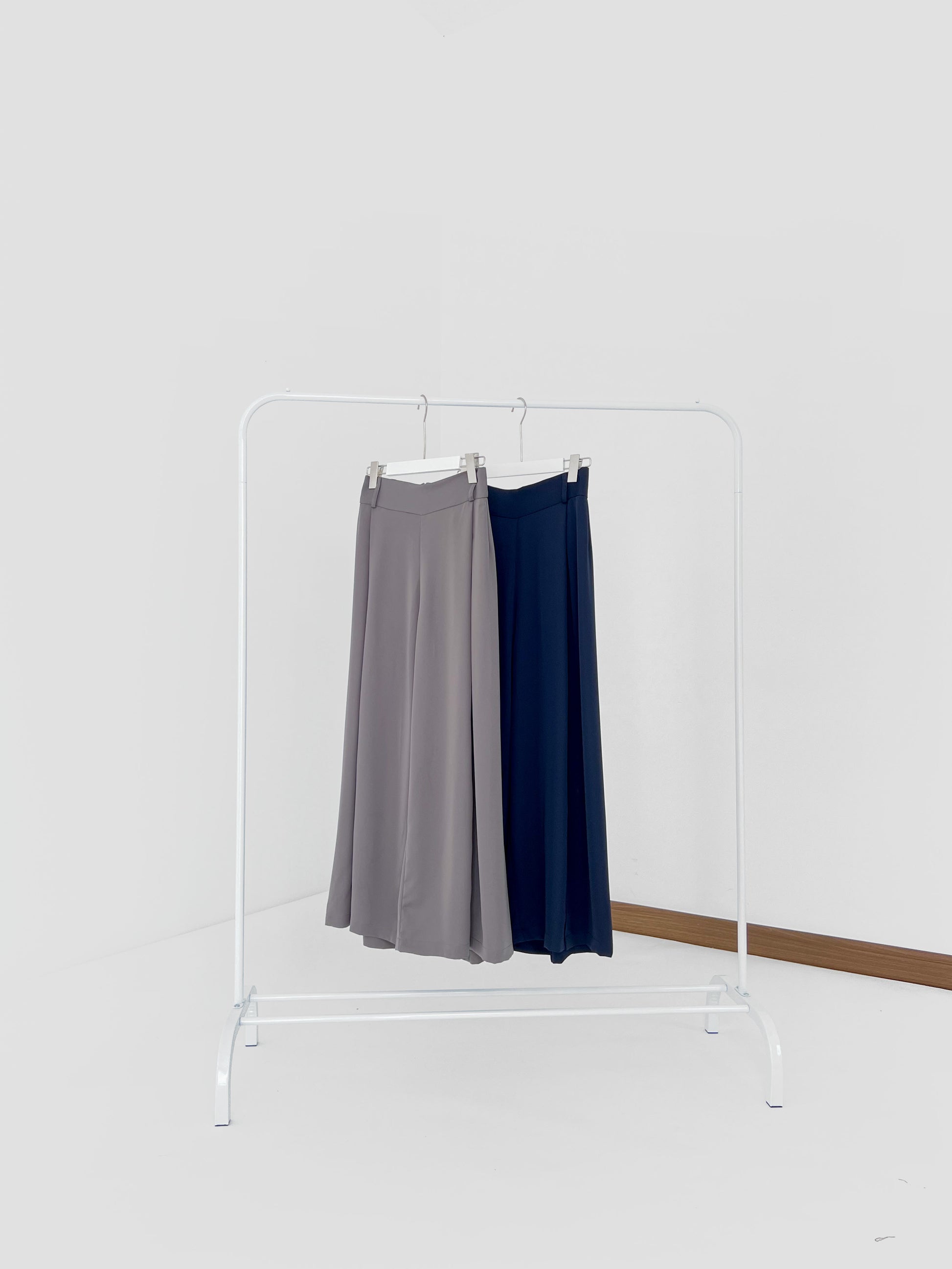 Heidi Open Slit Wide Leg Pant - Grey