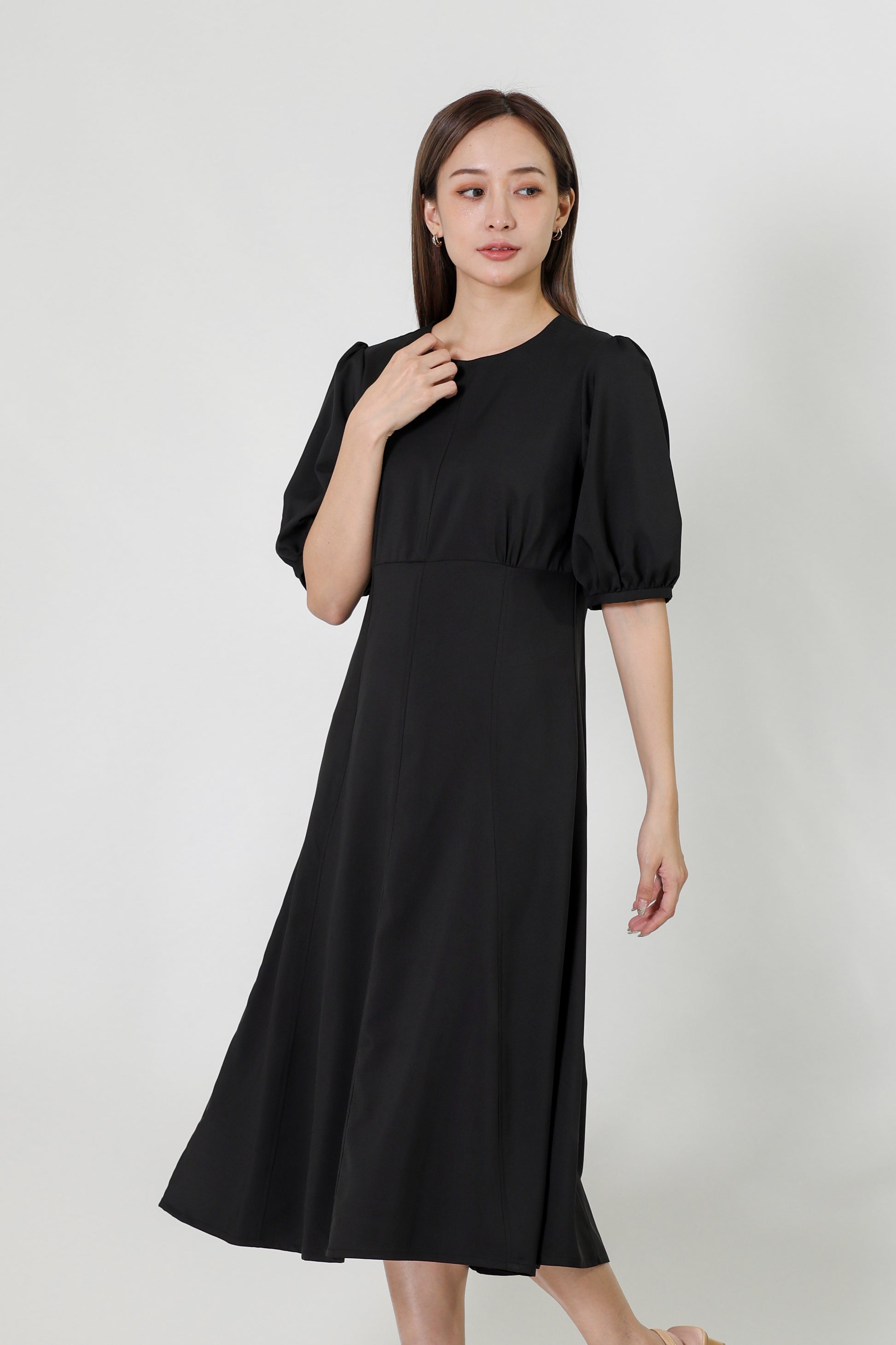 Hendrika Midi Dress - Black