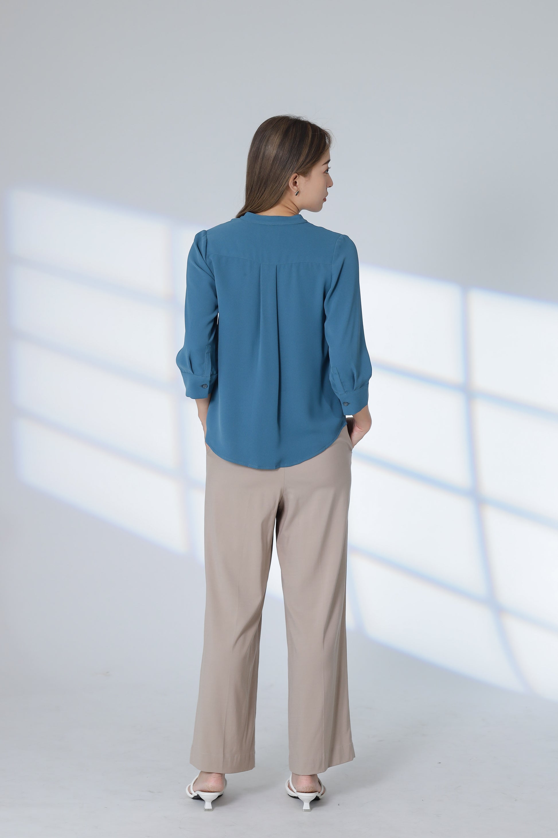 Hestia Collared V Neck Shirt - Turquoise