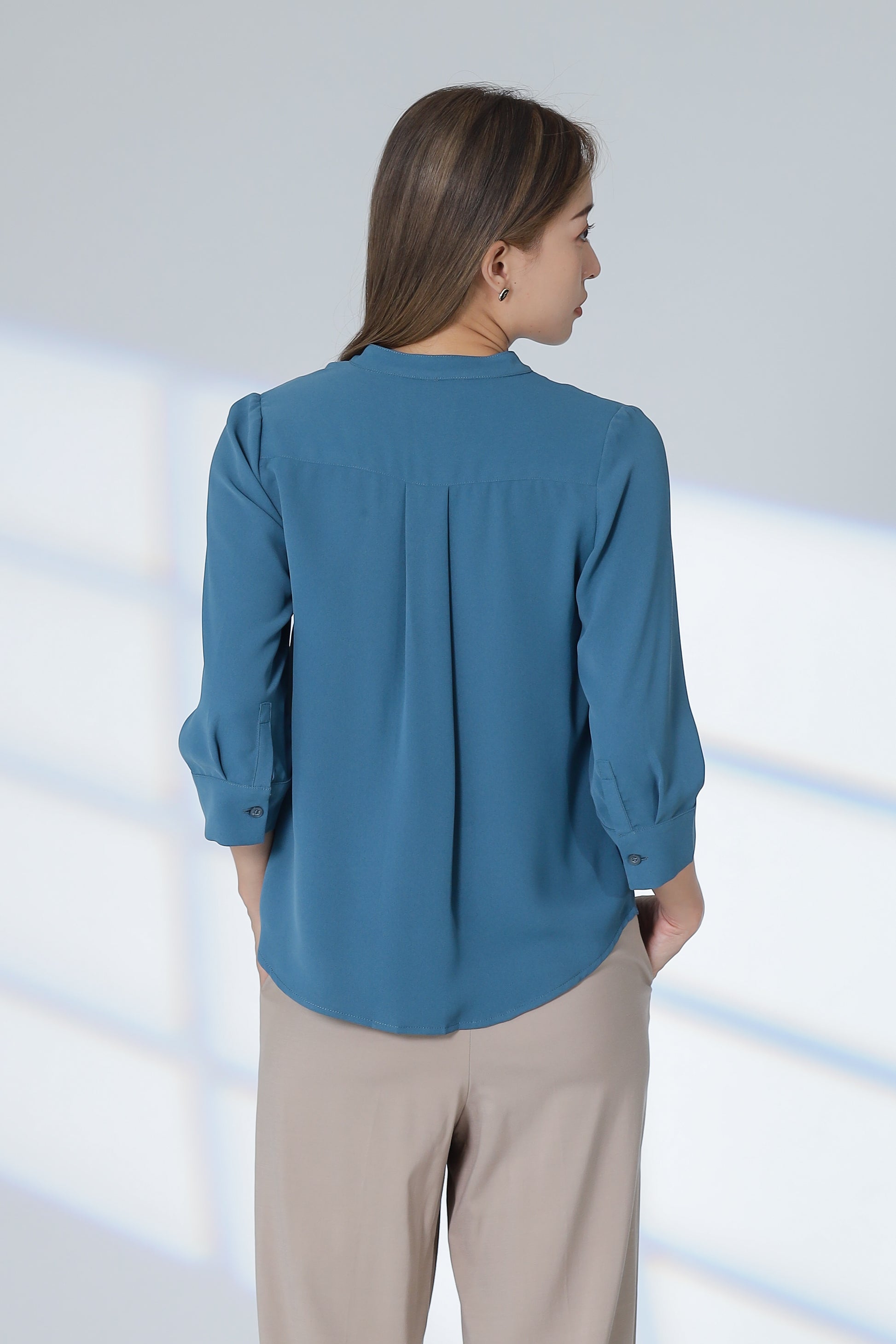 Hestia Collared V Neck Shirt - Turquoise