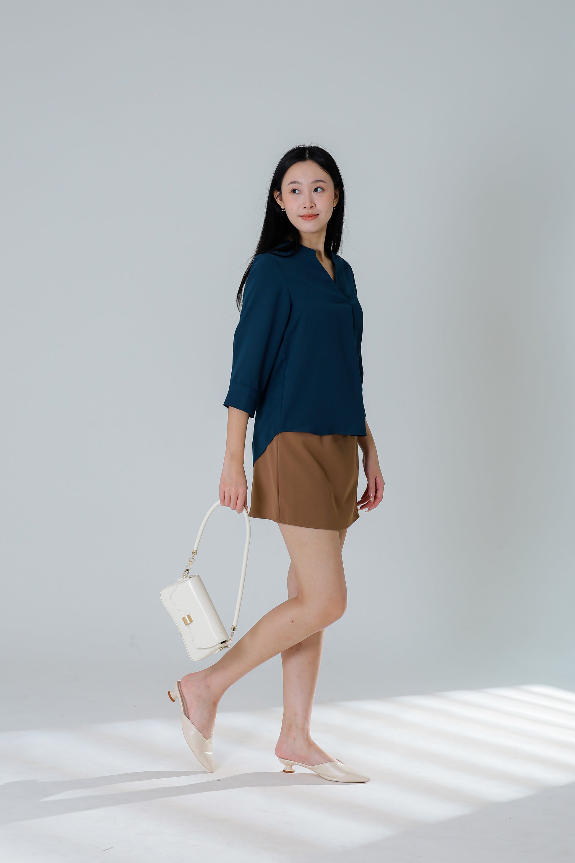 Hestia Collared V Neck Shirt - Teal